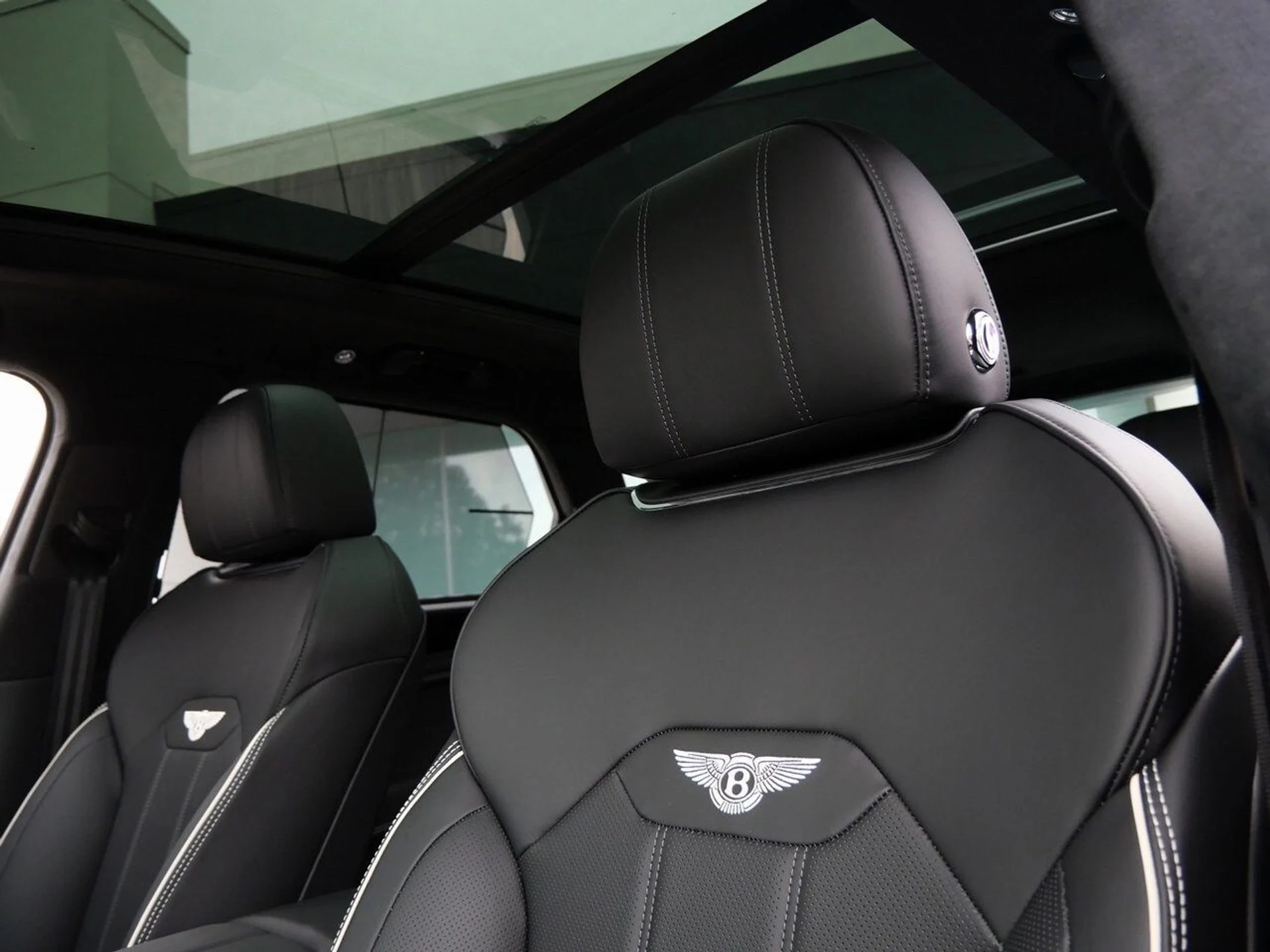 mph013_923441229_3b337fbe3d20621d3b273b47c56443c1x_276ae4e1e0