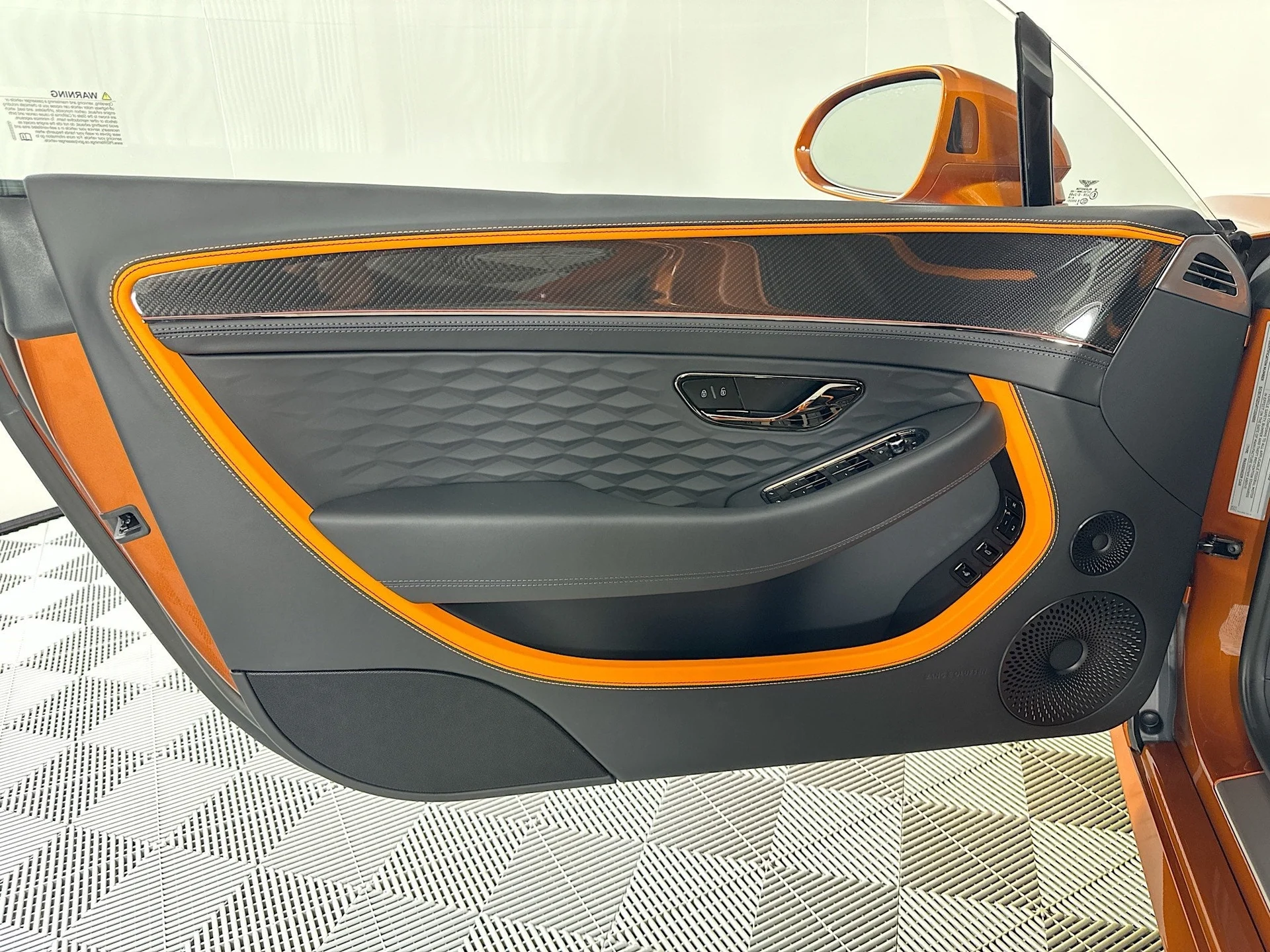 mph013_924690094_14_68bb3e72f7