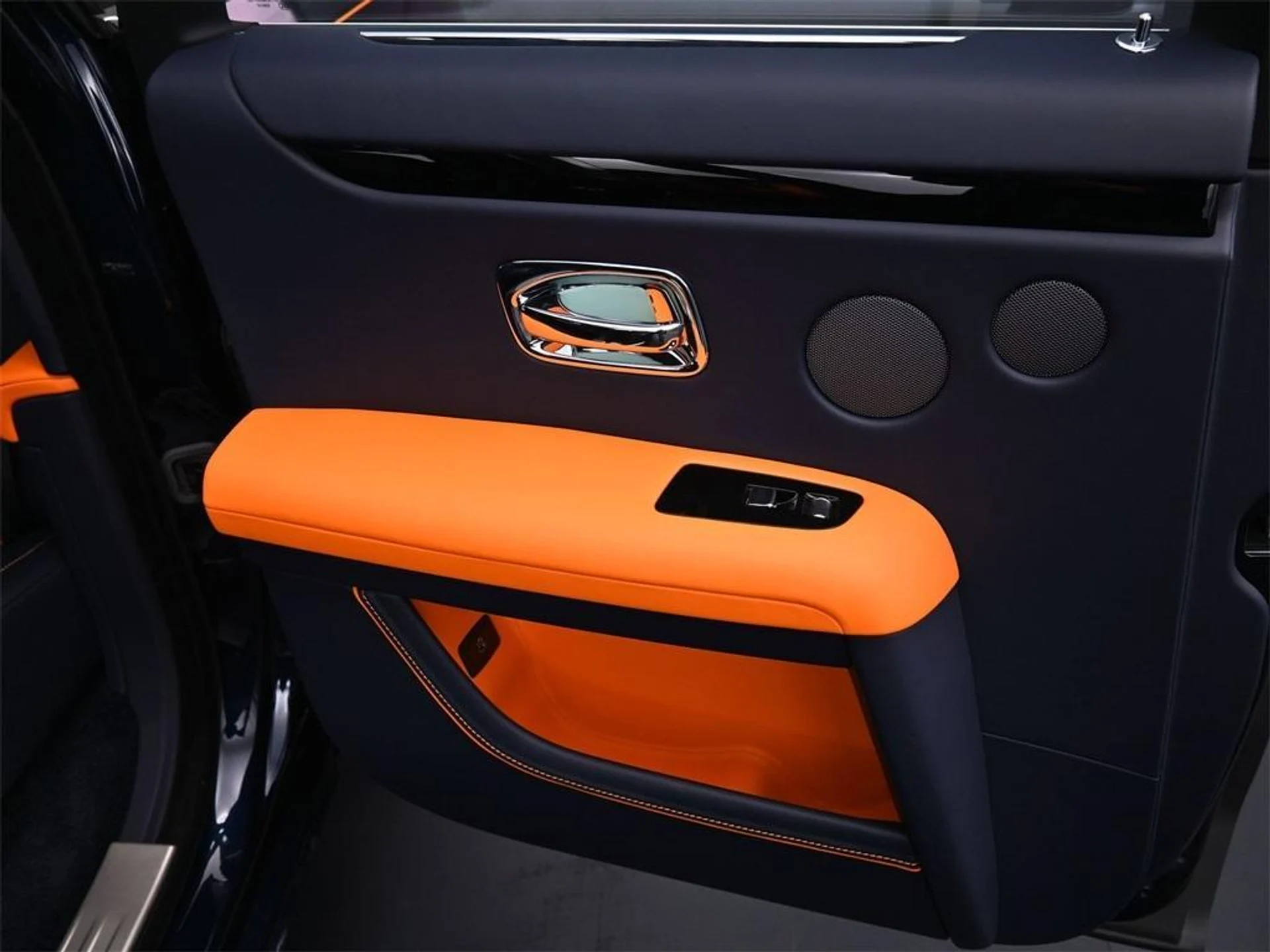 mph013_926712686_Guc_D73n_R740_K_Mh6_Gx_U_Ymc_S70_T_Xw_b66bb9572e