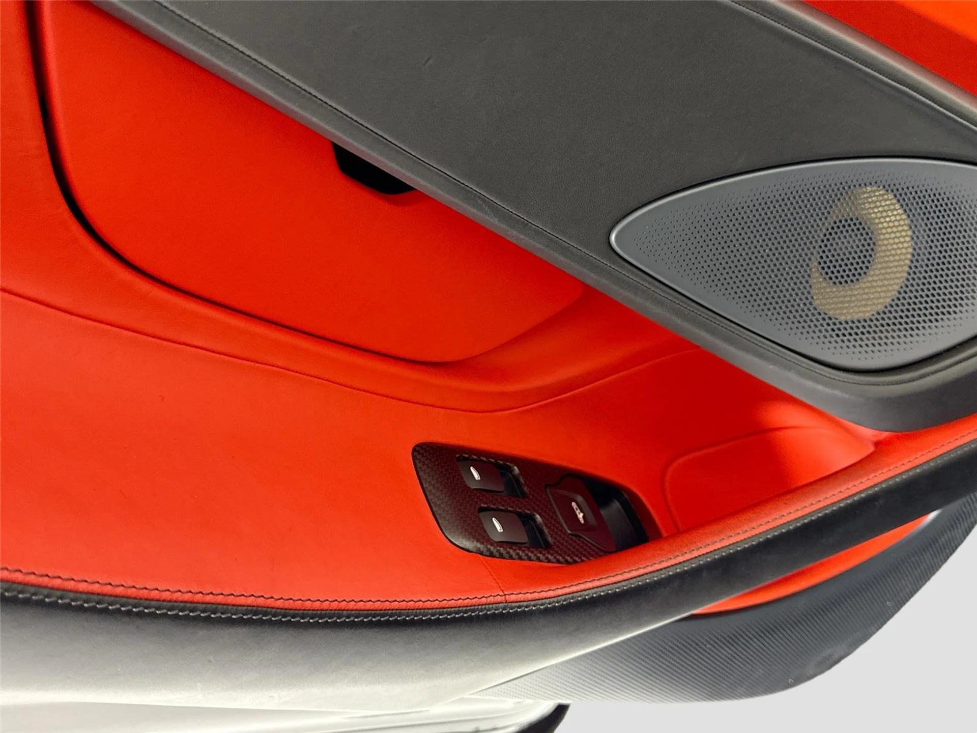 mph013_933026935_b192cacf76002867f1476994b1fd2067_f18630886c