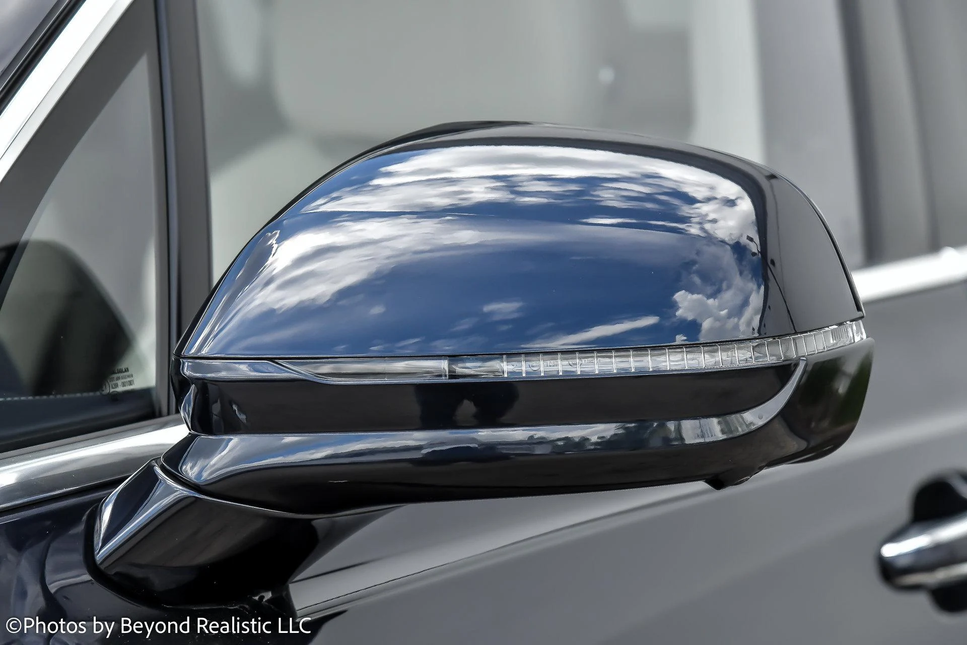 mph013_934727957_Used_2024_Bentley_Bentayga_Azure_1760342144_9d7c21919b