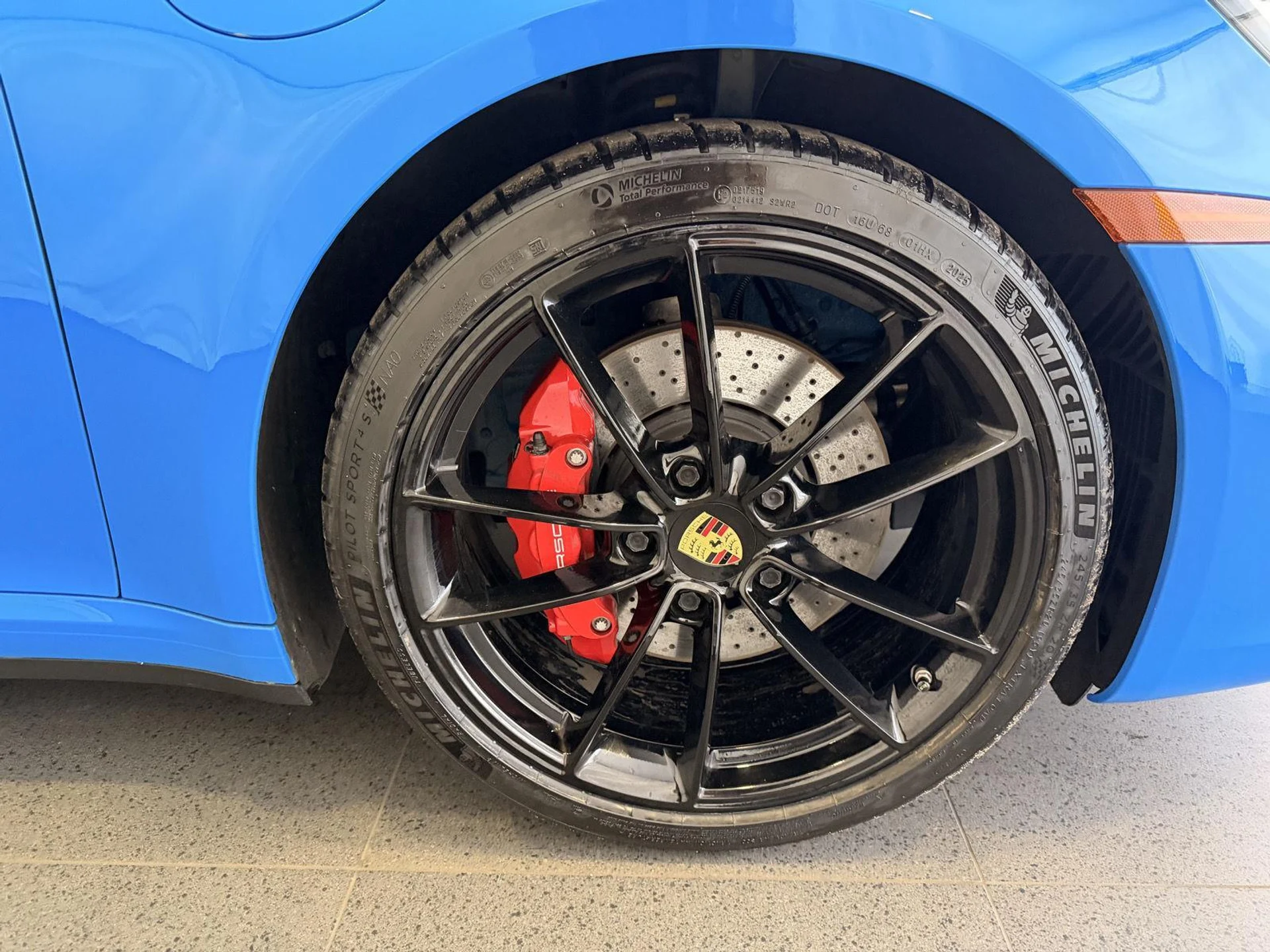 mph013_93721484_8ac432a013173cc325f5351c8fe53300x_fc23d17b82