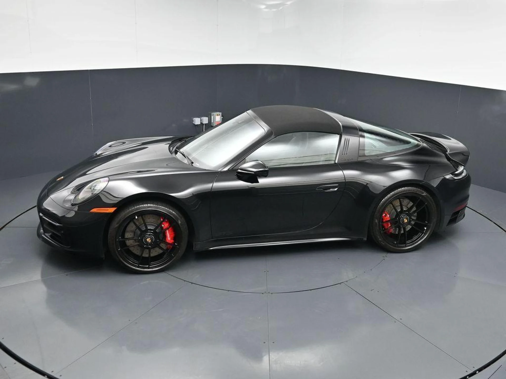 mph013_942251121_O_4_GJ_Oe_X3_L5_Ub_QH_6_Ww_Kh_Sq_NXY_Gg_3f6ad5f01e