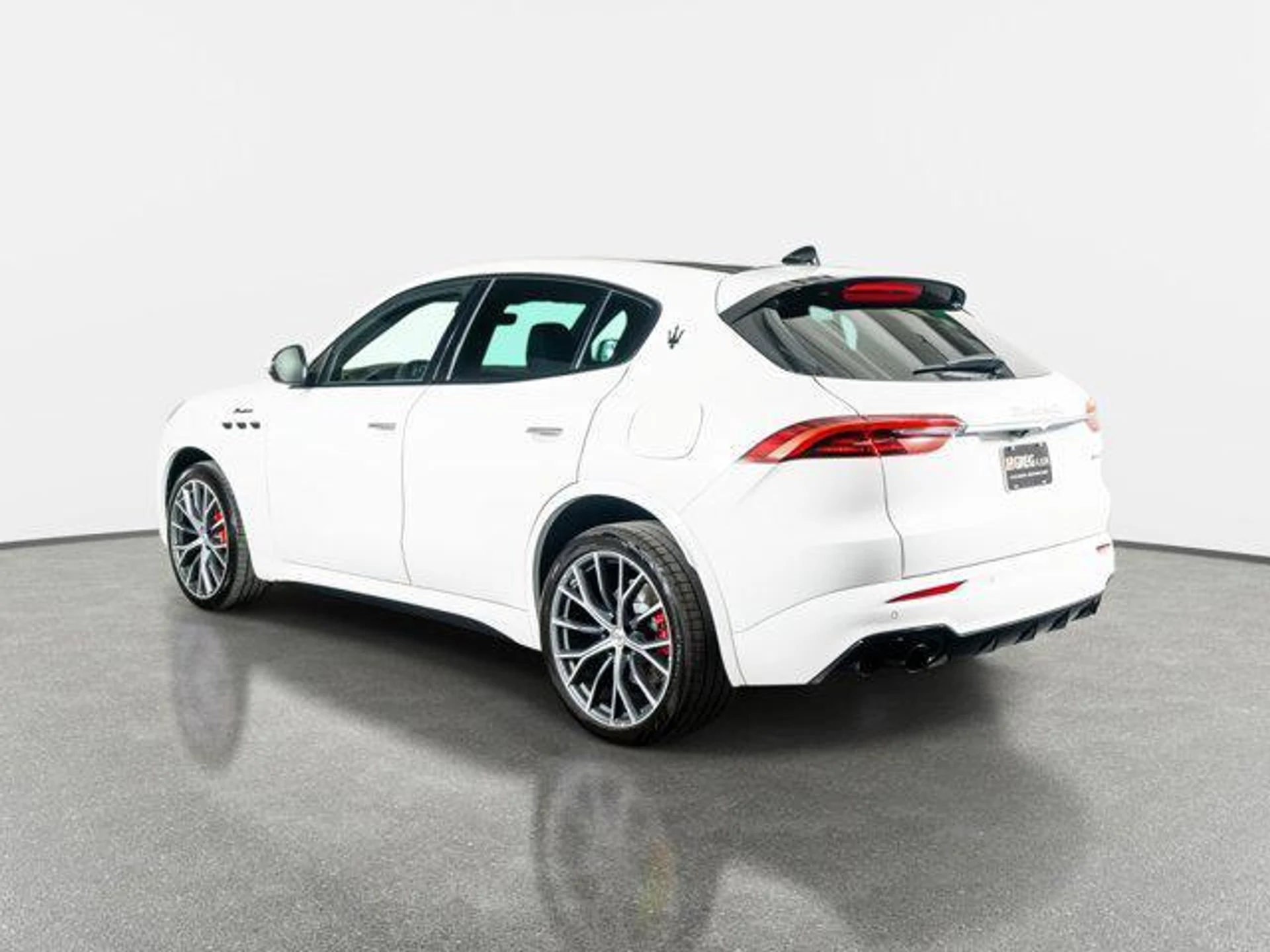 mph013_944747208_P_W_Cocm_B_Qz1_Nyn_RZ_Yh1n_Z_Kbit_s_a1f8fad661