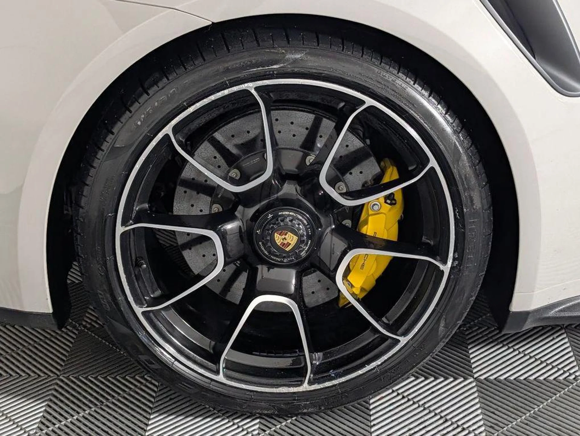 mph013_950982312_Ze9_OE_Re_M3_R_Xv_Jyt_Fv_Se_Rutx3_SN_4_509104216c