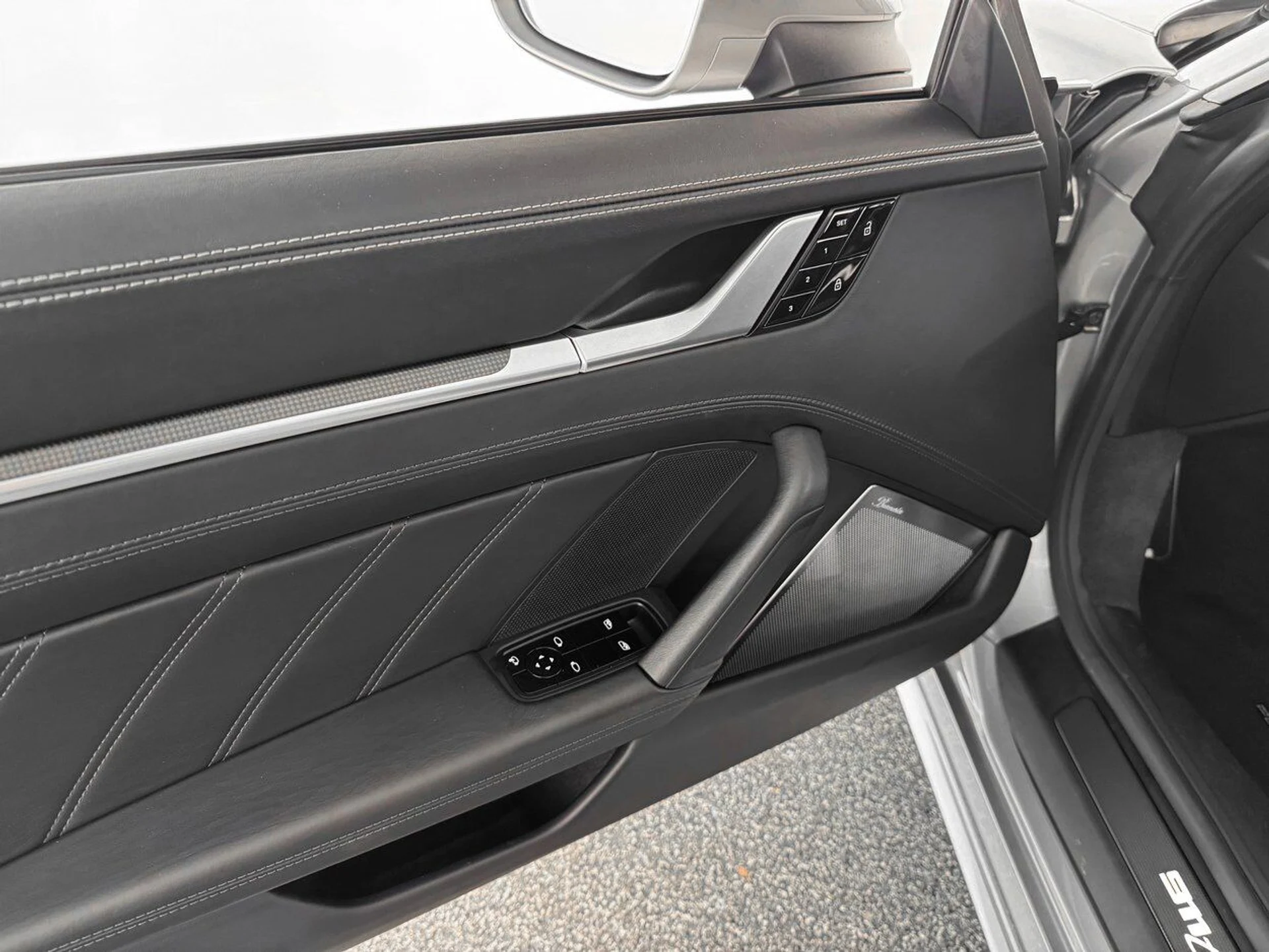 mph013_952463504_211807250efeda1869cf306039c06eae_7ee5b7af6f