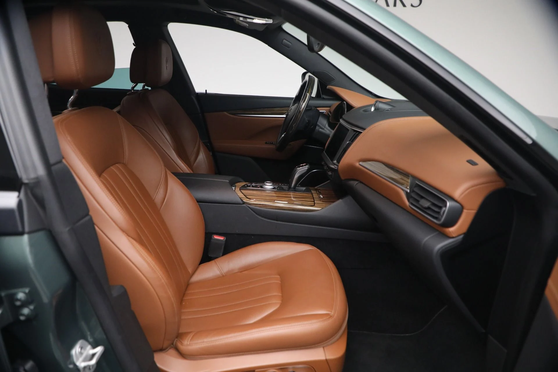 mph013_952473301_Used_2022_Maserati_Levante_GT_1777580690_174bd41dcb