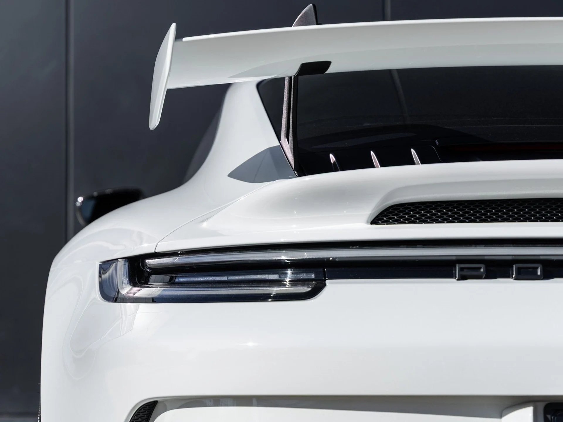 mph013_953343827_14_edeb6116af