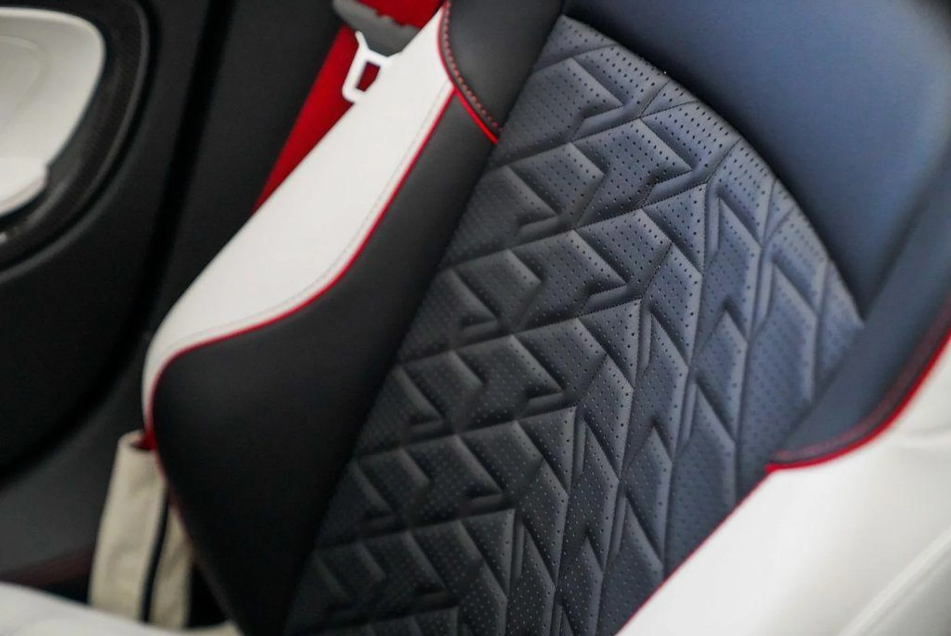 mph013_959821203_Ol_Xfc3pqq_K5_J_Bu1w_AX_5_An2mi_L_Cc_3e5bf67cbb