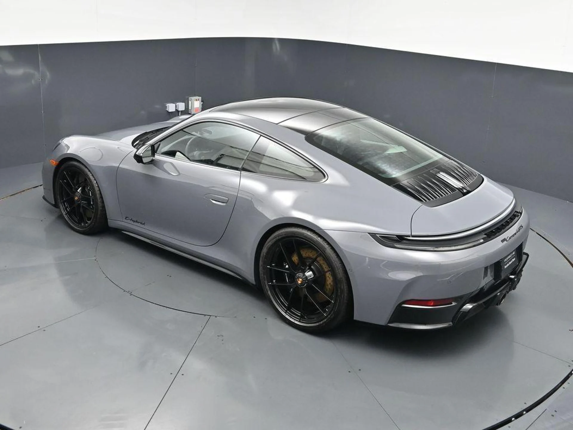 mph013_977656711_Dl_Wgi_Hir_Vdq_Nkc_D9_Lu_UD_3g6_EL_0_7f876c09eb