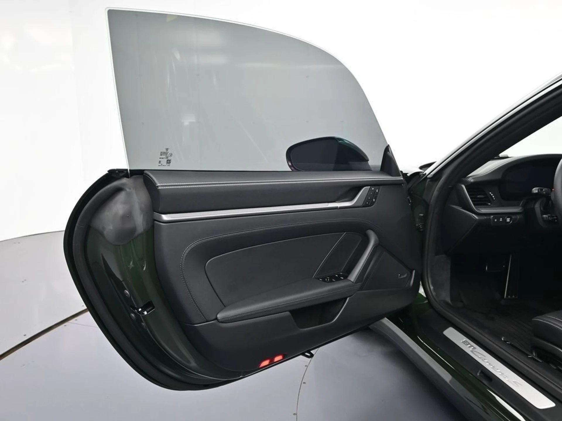 mph013_982137646_9f9510a7e555c6fb032ac6f8101e92eex_75b0f71382