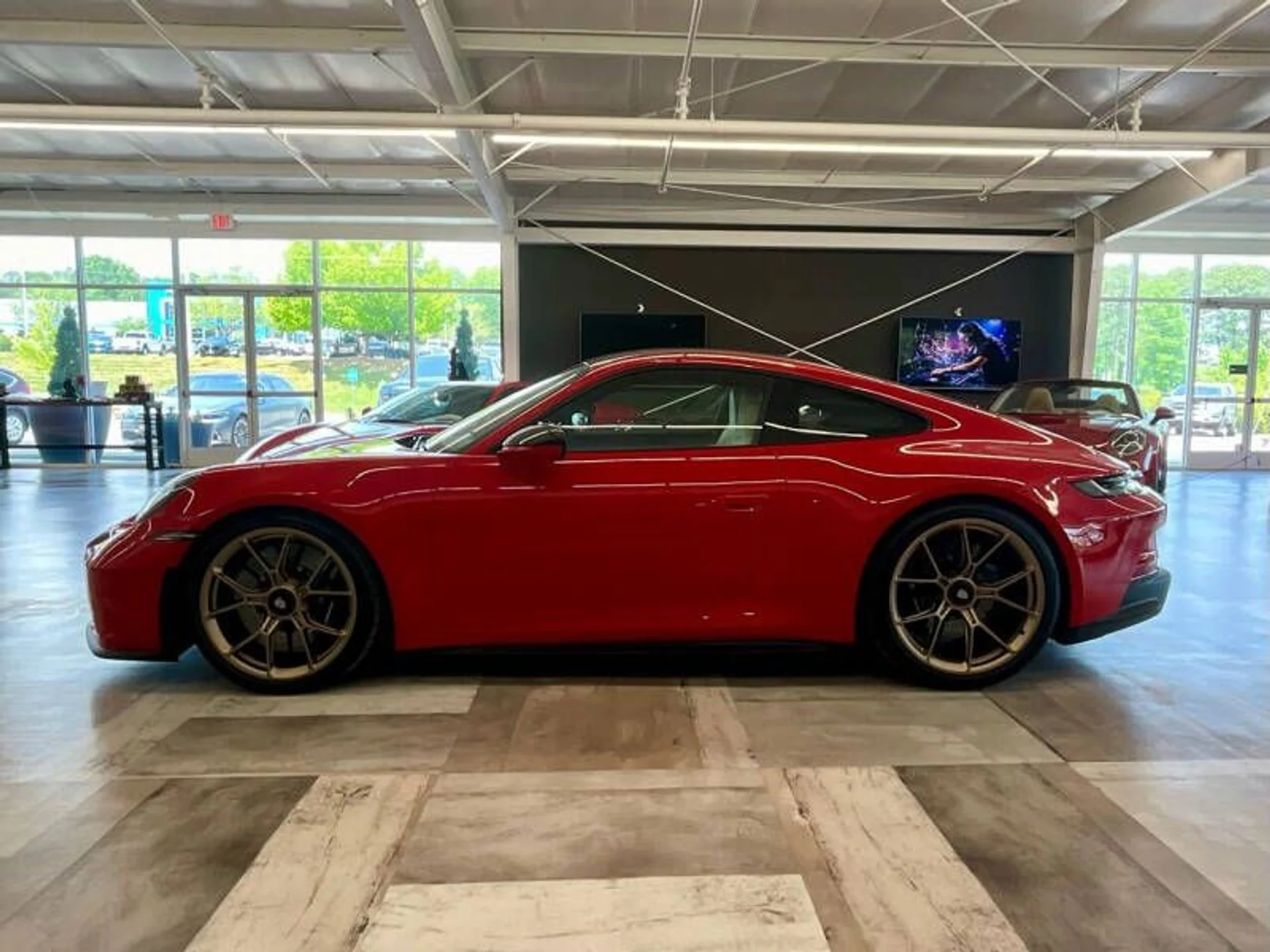 mph013_984591278_2022_porsche_911_gt3_2dr_coupe_8b932d8d11