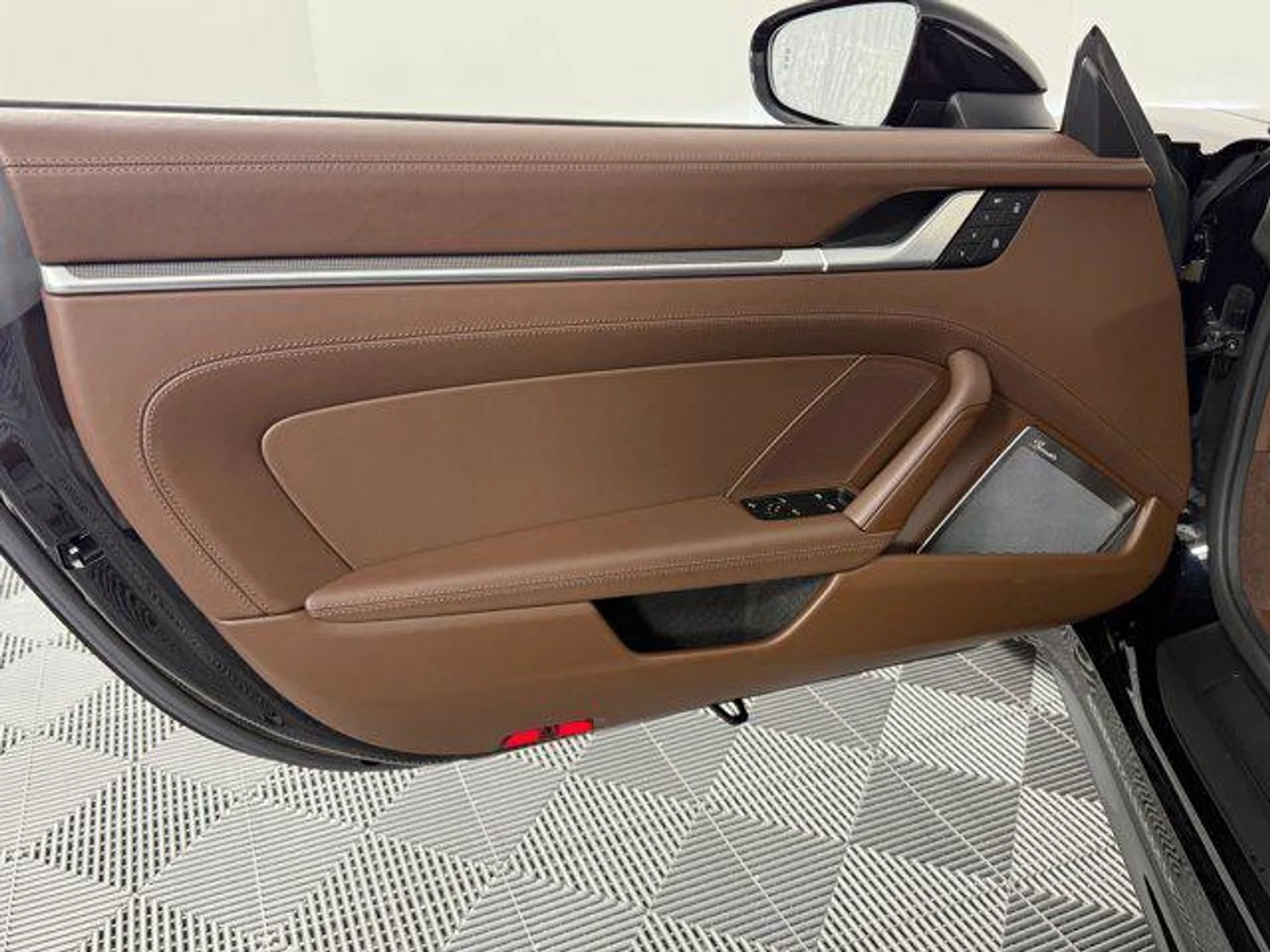 mph013_985626240_w_Op_9_Qqpy_Fw_UTNM_Ibb_GET_Xo_Uq_g_4fa1eae628