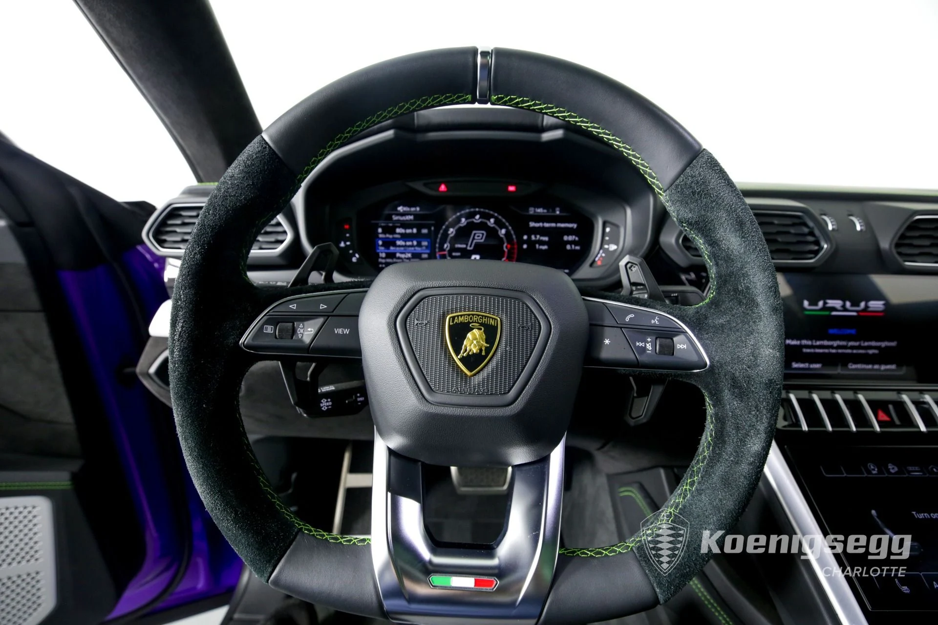 mph013_985672268_Used_2022_Lamborghini_Urus_1671738145_41bc64adc2