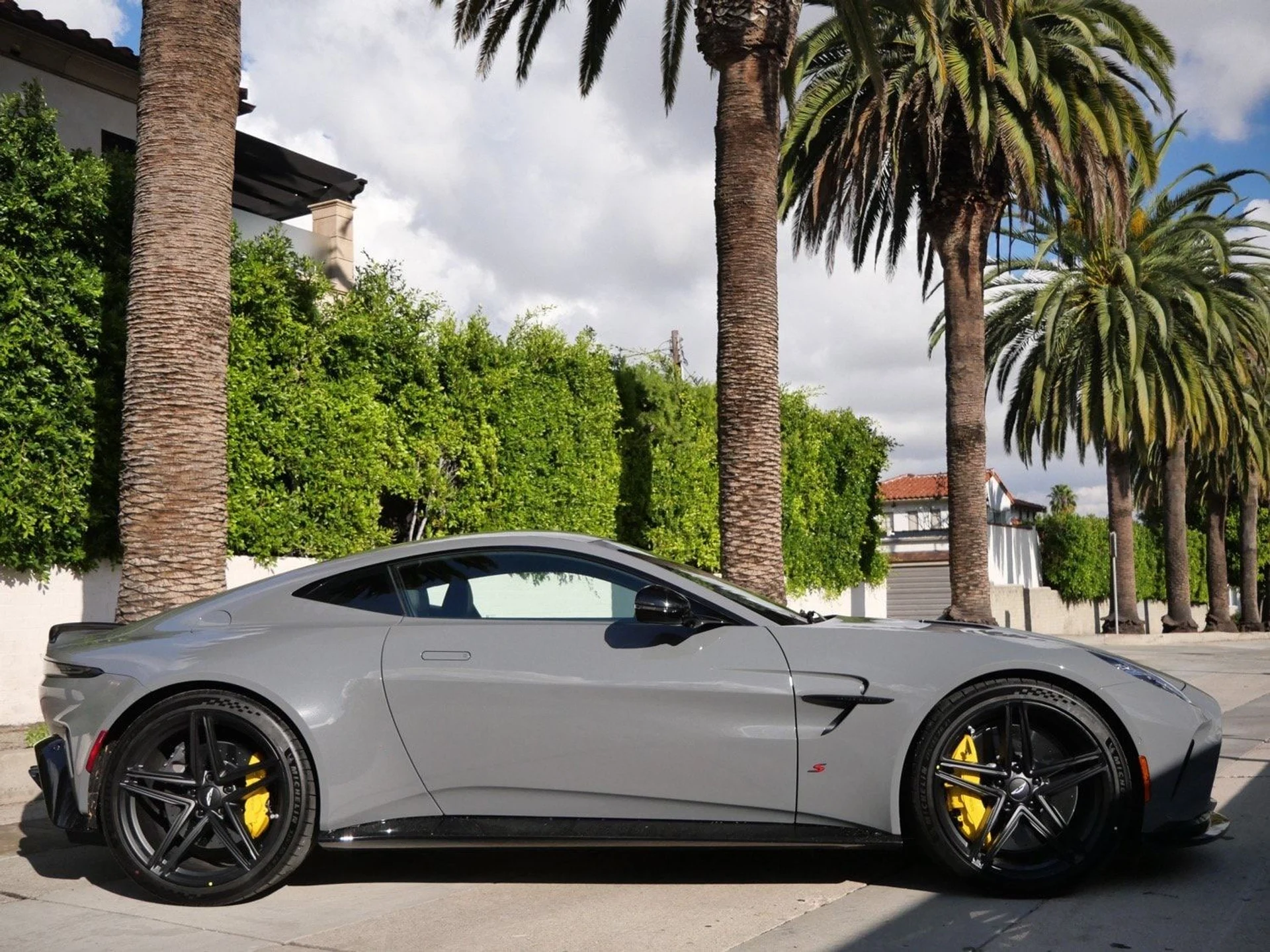 mph013_987345499_d8575e3d8e03814cd09024cce3b8db56x_3945b8fa62