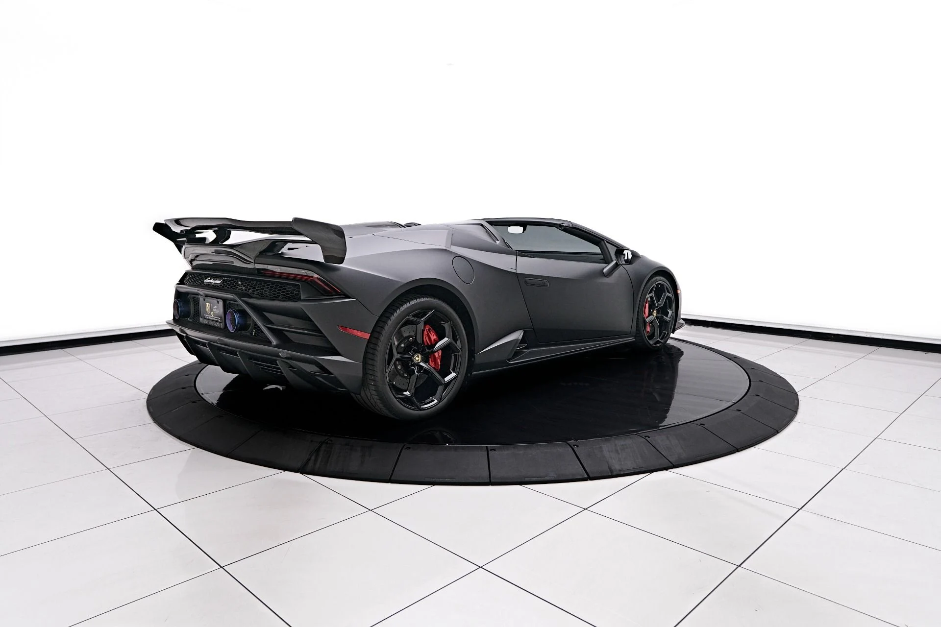 mph013_990383527_Used_2020_Lamborghini_Huracan_EVO_Base_1755655864_2a4ba7c27a