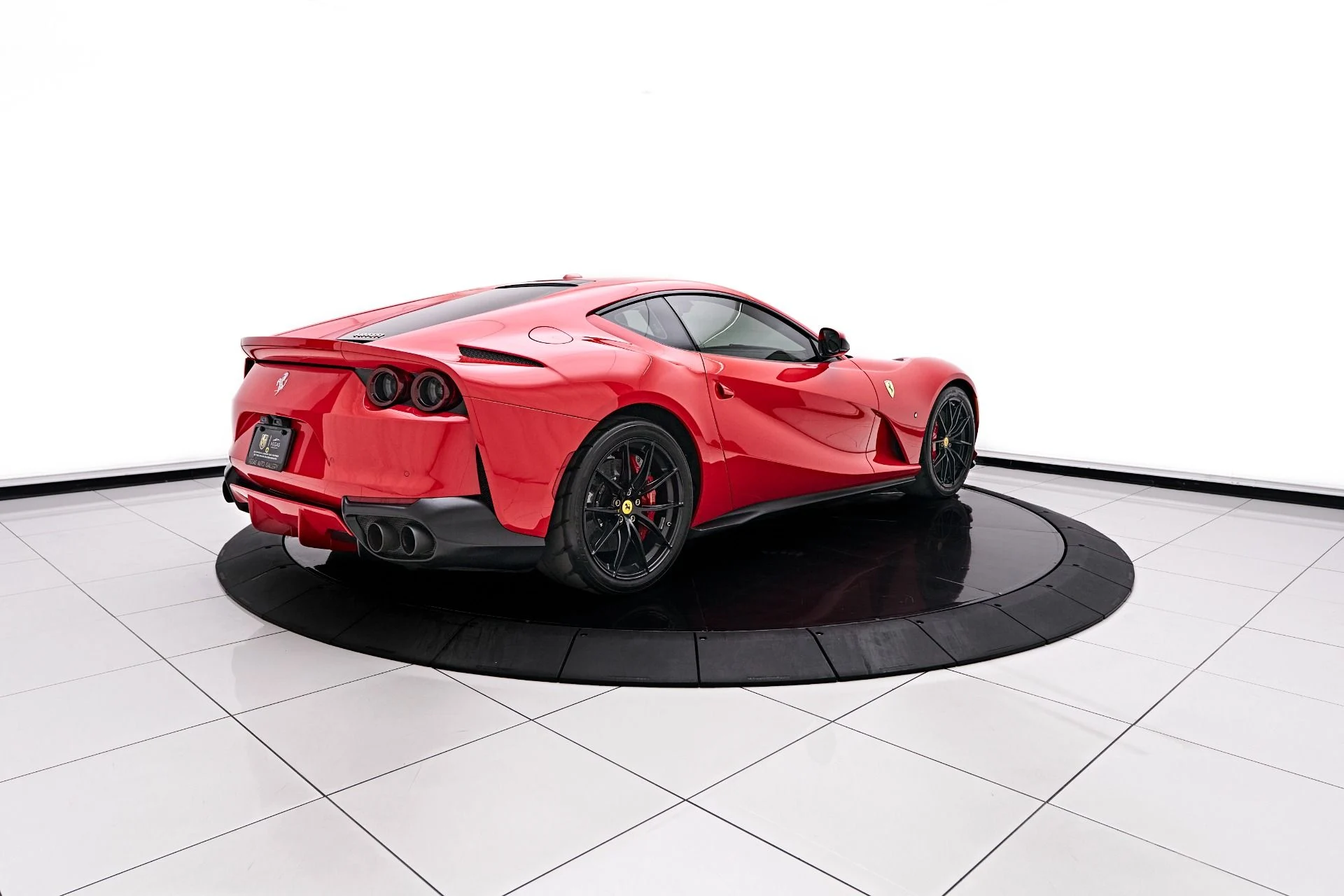 mph013_9911728_Used_2018_Ferrari_812_Superfast_Base_1749002871_f96d0646ee