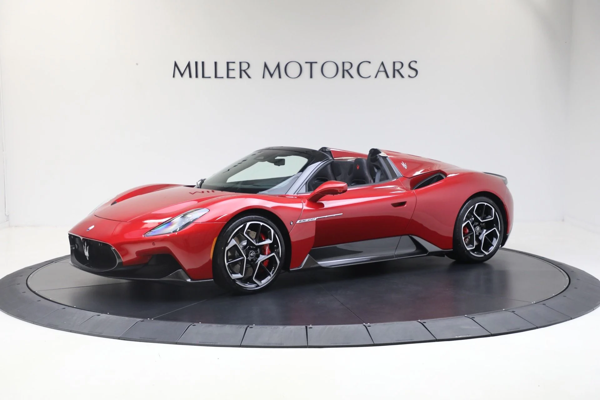 mph013_992672854_New_2024_Maserati_MC_20_Cielo_1759530418_a985e4b0bb