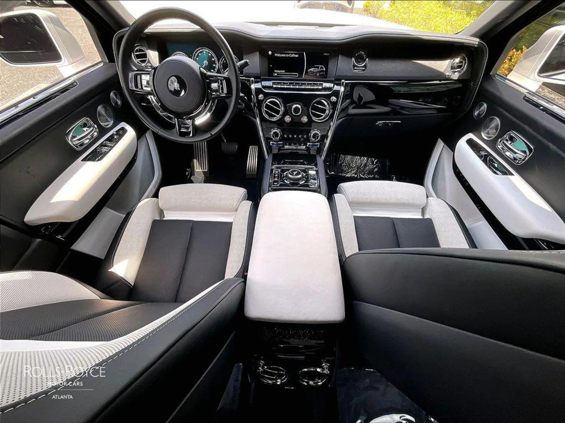 mph013_993899423_Sh_1ar5_S_Wh_Z7vjr8_WIWQ_1b_Gjq5w_b25f3b75d5