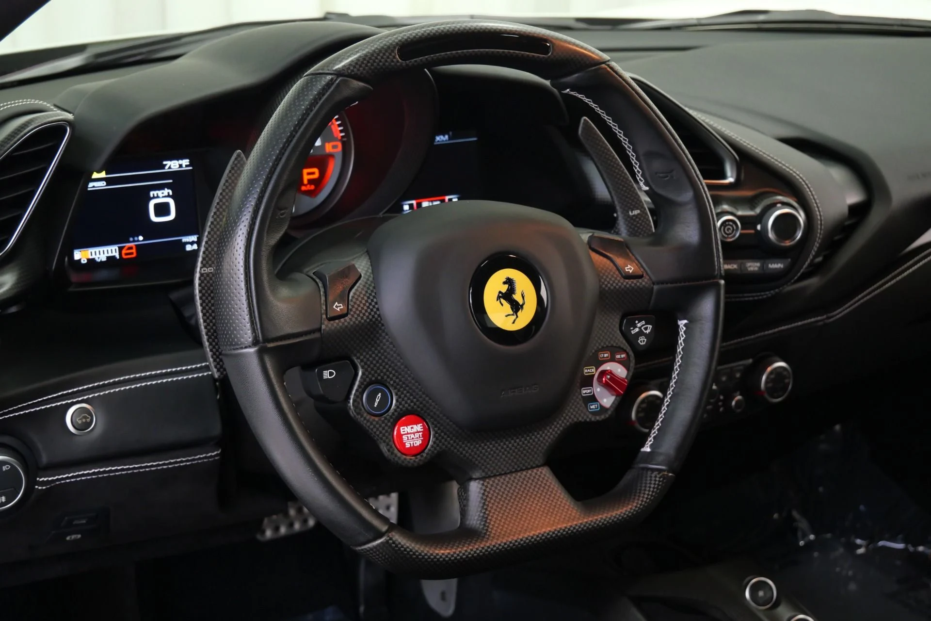 mph013_99854829_Used_2018_Ferrari_488_GTB_1755107199_11f1114314