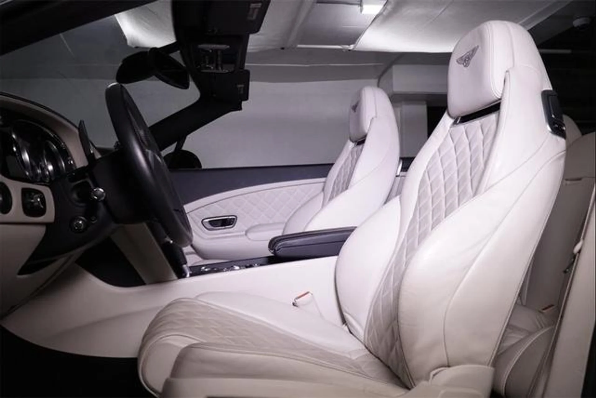 mph013_ay_Sf_Vy_X_Eu_X_Wau_s0m_F_Ze_Tn_E_Po_I8_fcdc9cc64b