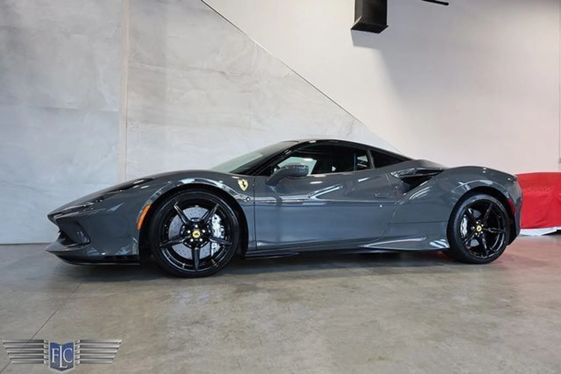 mph014_100545475_used_2022_ferrari_f8_tributo_coupe_9689_23053332_18_640_443e72e011