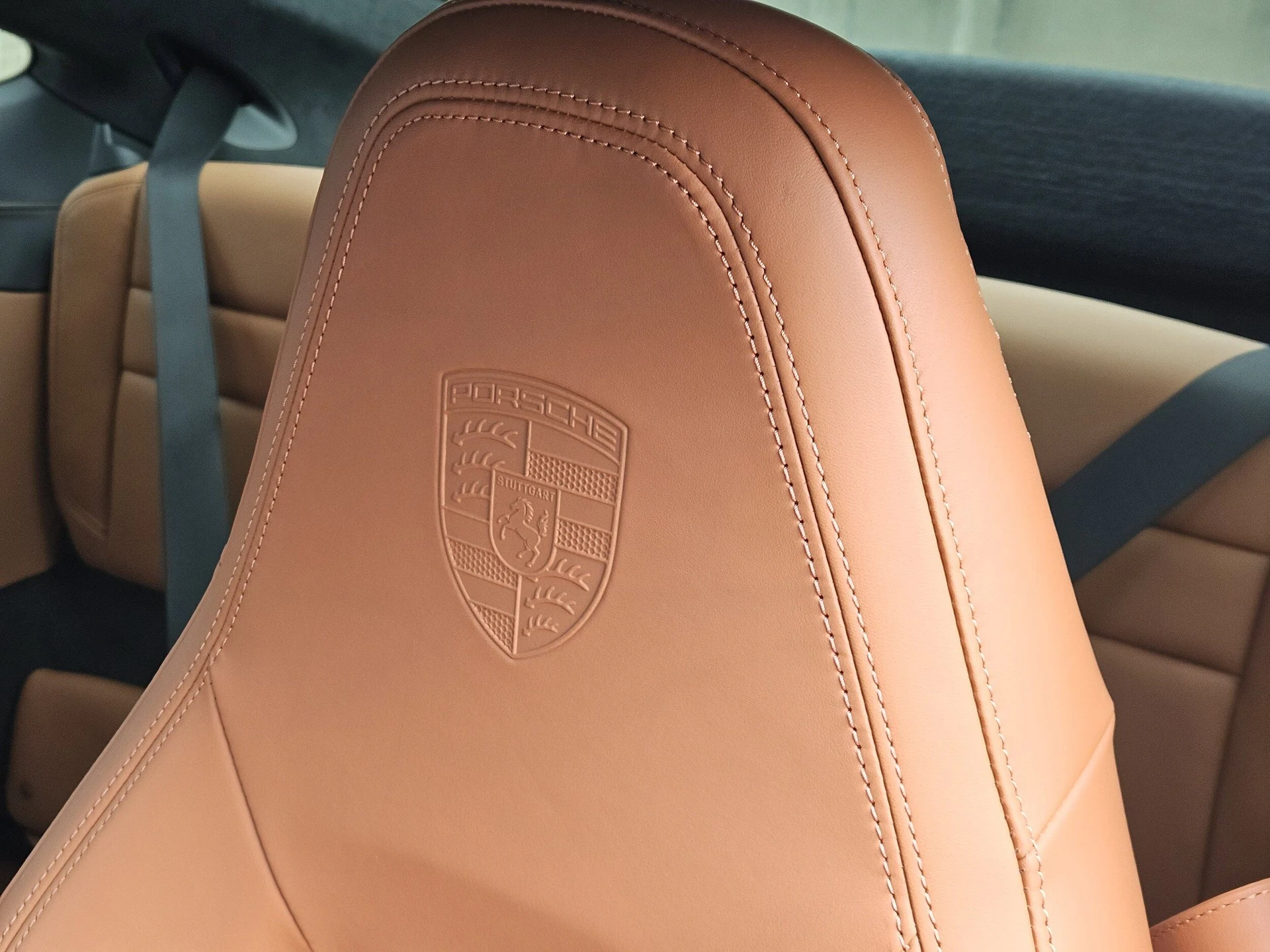 mph014_100976075_955627be1efd89b8c9086ce4f4602e5ax_100372035a