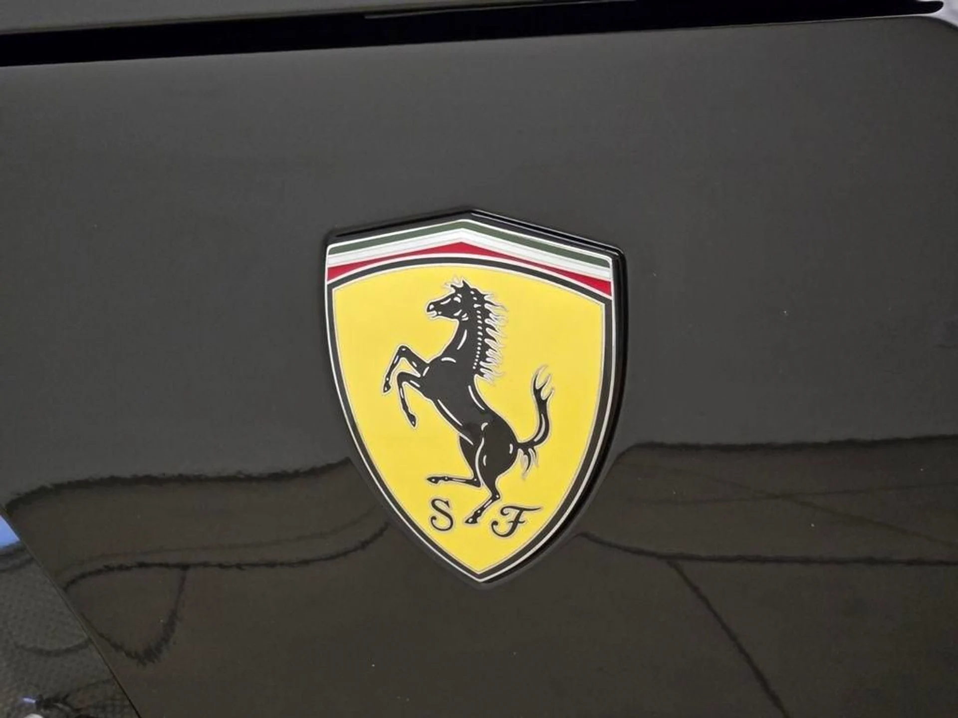 mph014_1018182259_Used_2025_Ferrari_Purosangue_1783163642_0c96a249a3