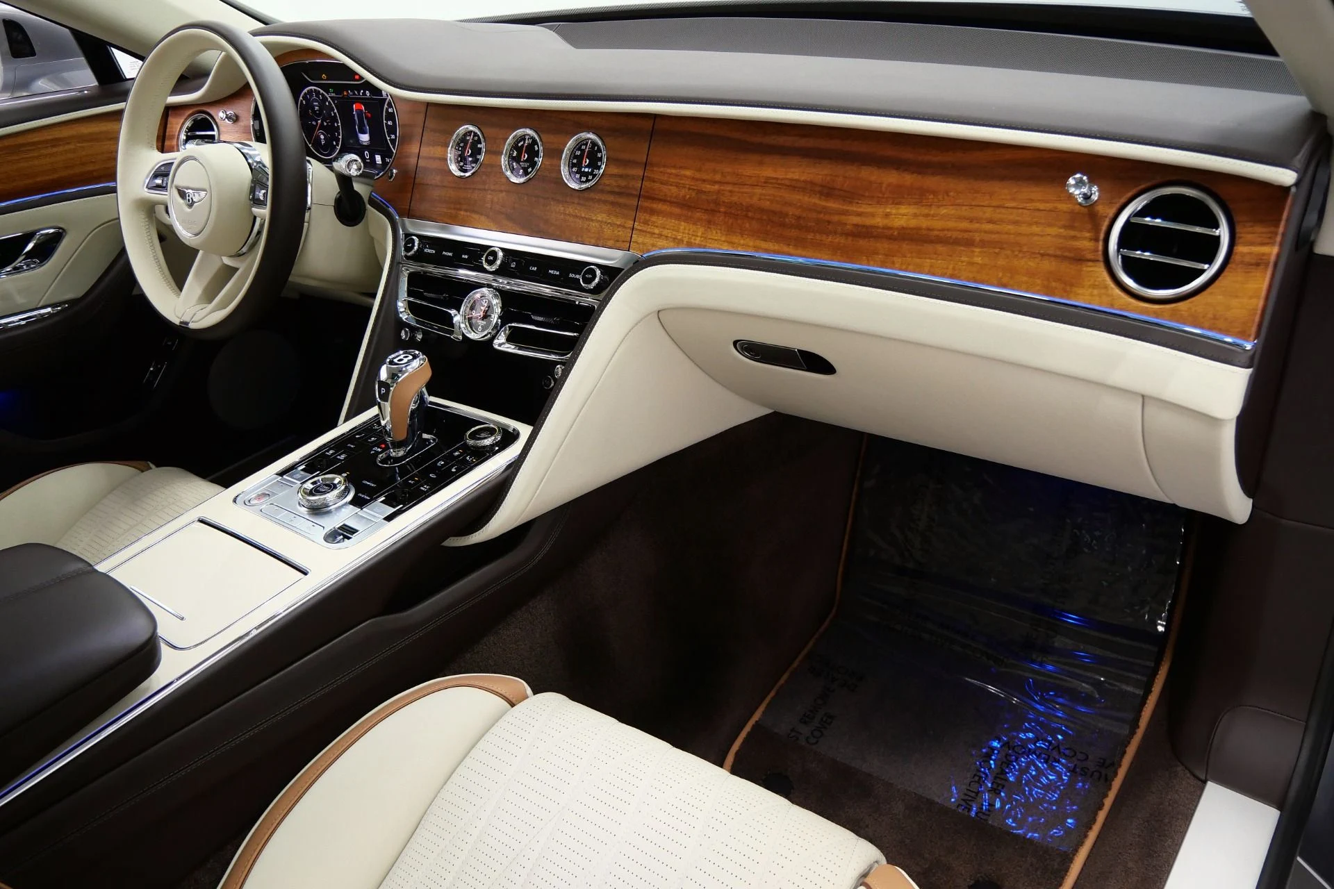 mph014_1020660287_Used_2022_Bentley_Flying_Spur_Hybrid_Odyssean_Edition_266_K_MSRP_Sustainable_Interior_Trim_1770409393_ad0aa000d1