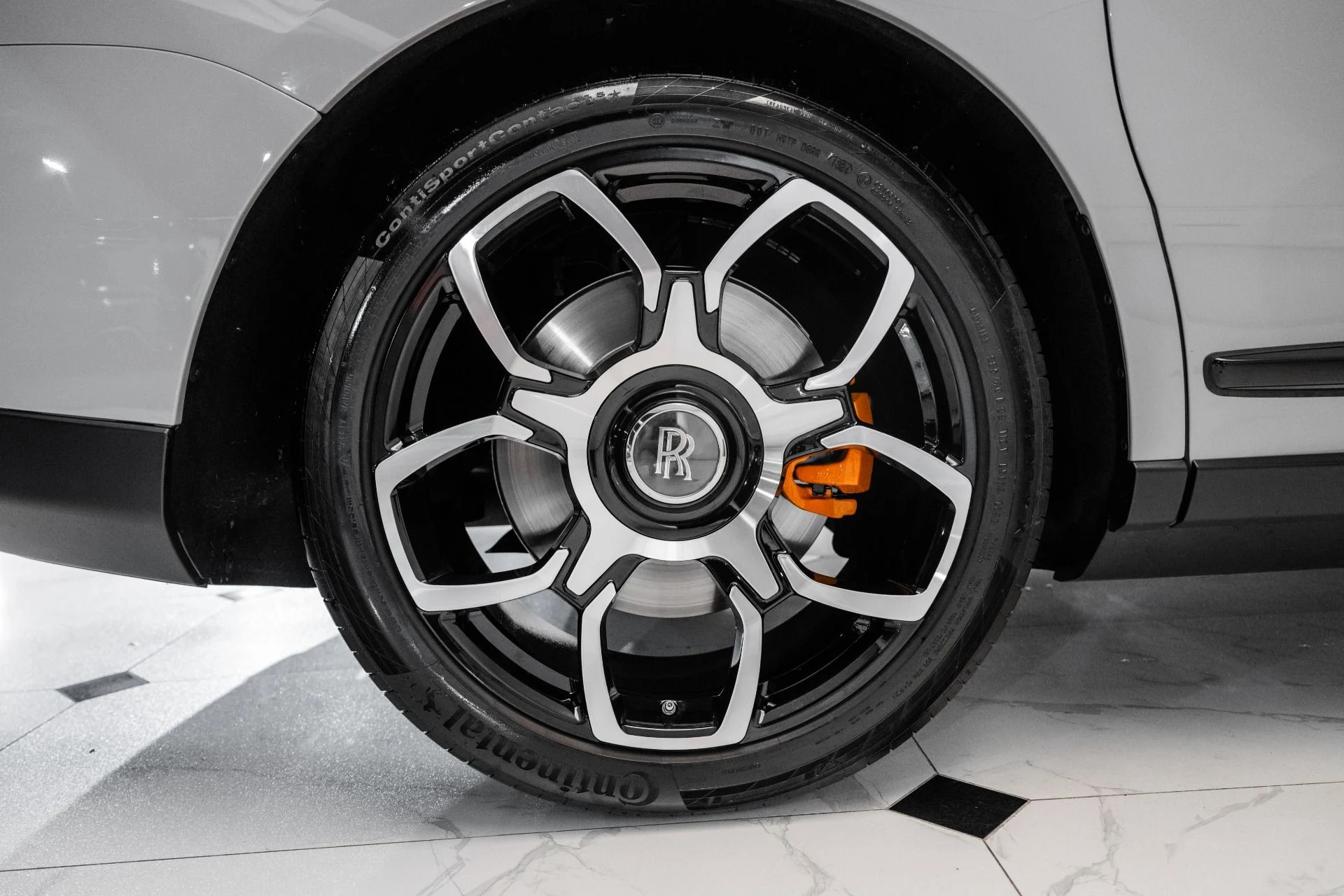 mph014_1020994159_Used_2022_Rolls_Royce_Cullinan_1753976642_eaefb922f5