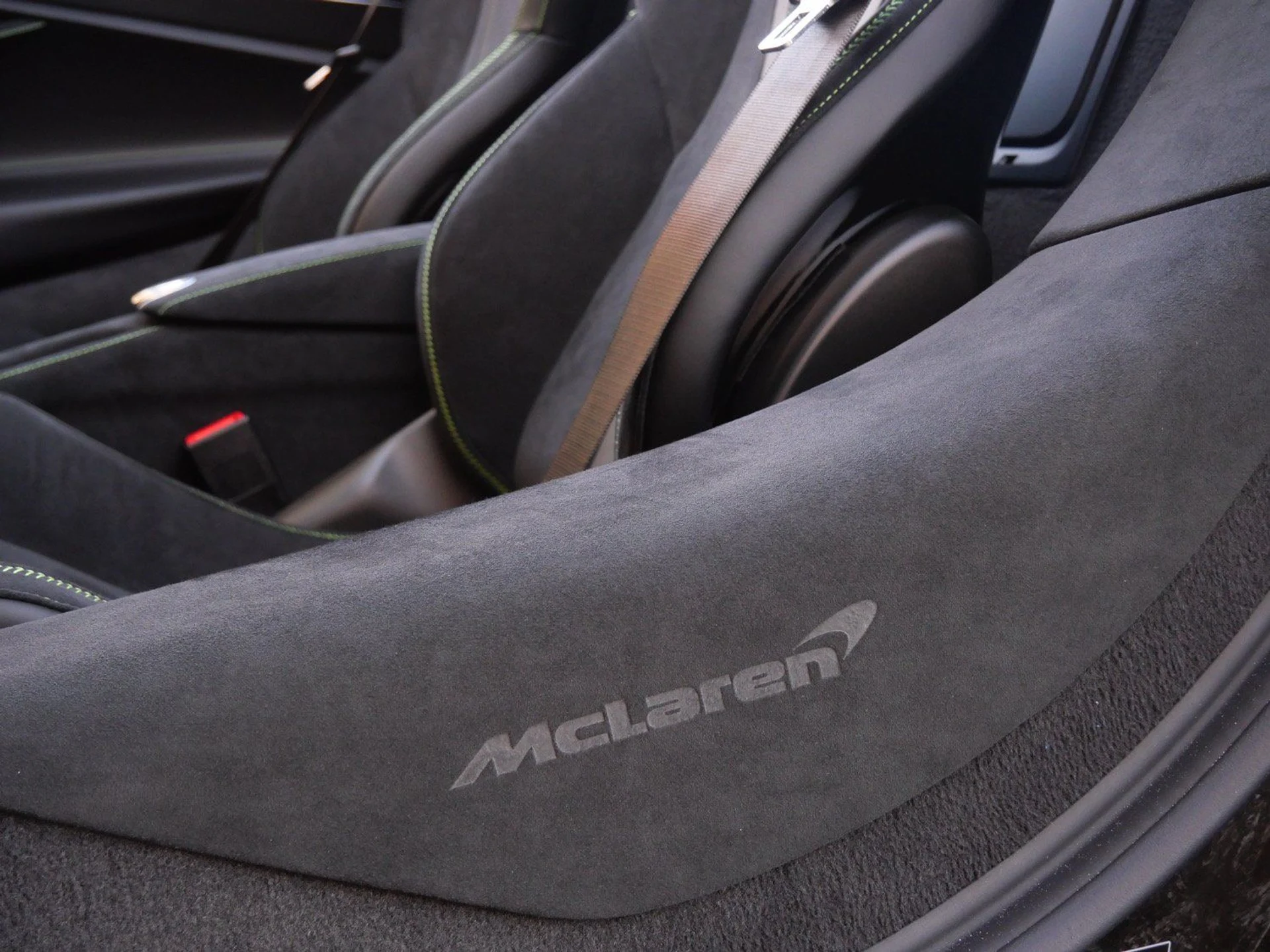 mph014_1024609229_8a3a12571ac2a9c5f1e606c44b909cccx_b4d30ca7c3