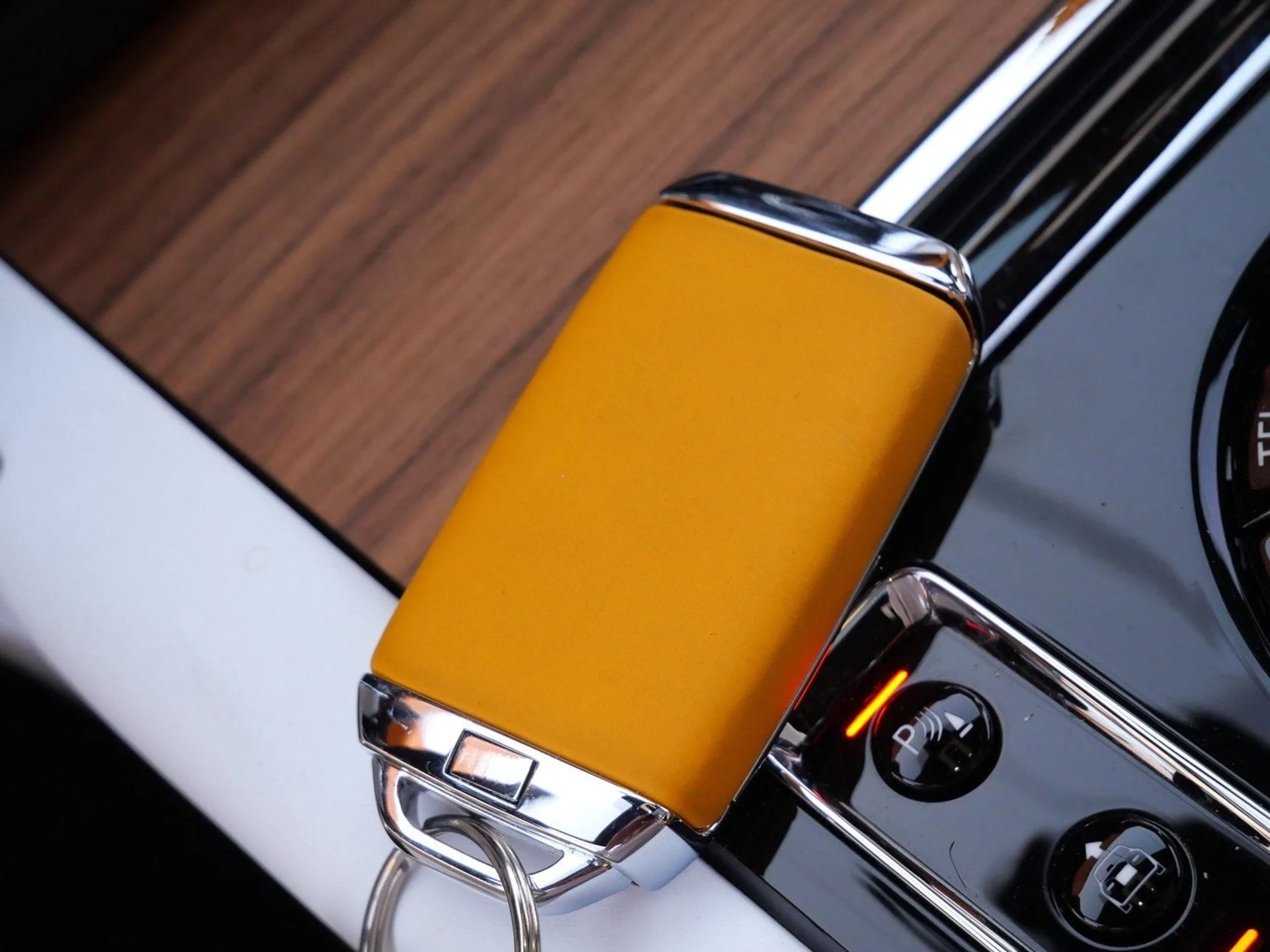 mph014_1025648470_3b3ea97bbf21d65dc0c69231dd235355x_e19d870566