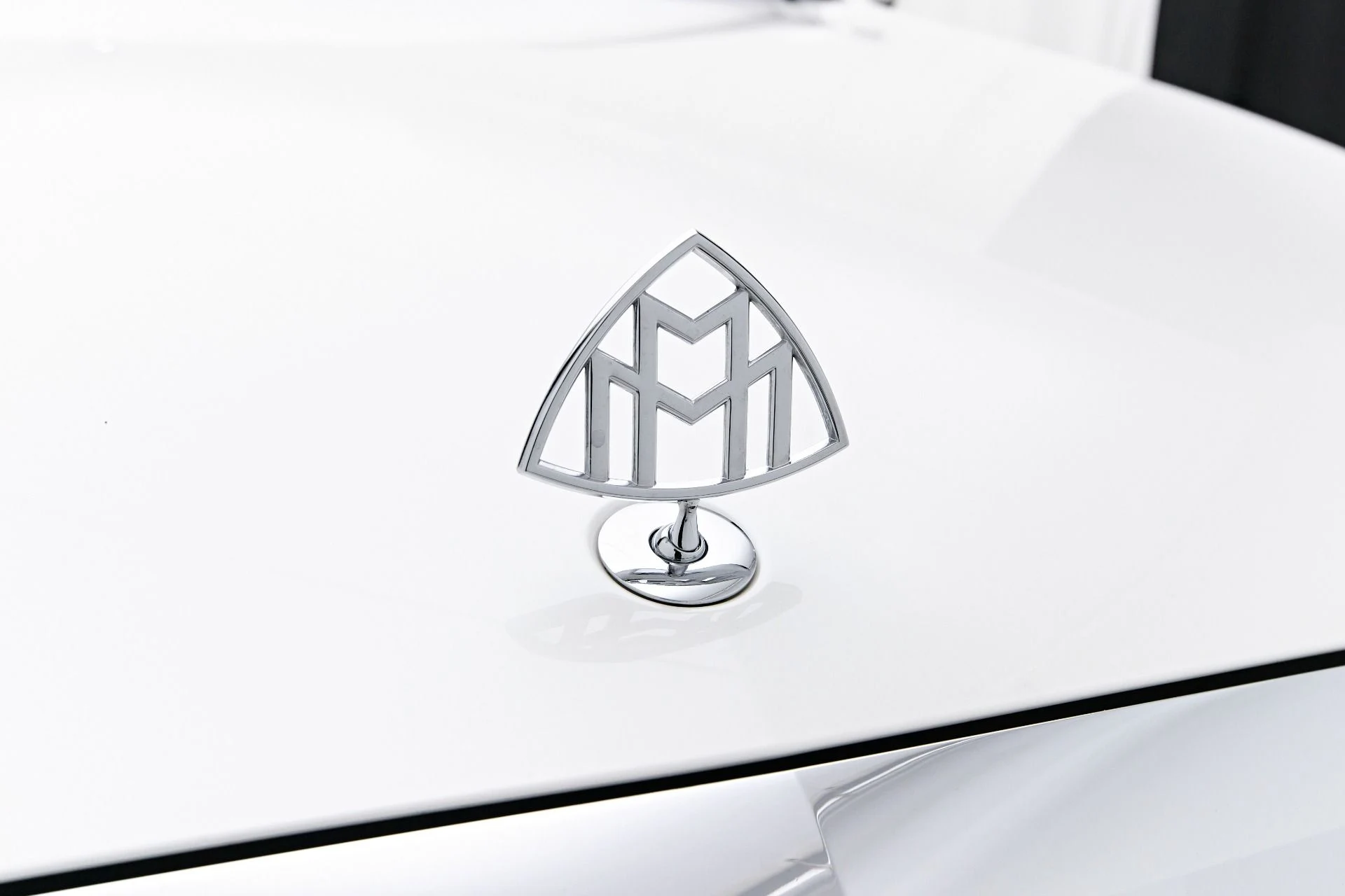 mph014_1028677688_Used_2020_Mercedes_Benz_S_Class_Maybach_S_560_1686091105_0c33afa054