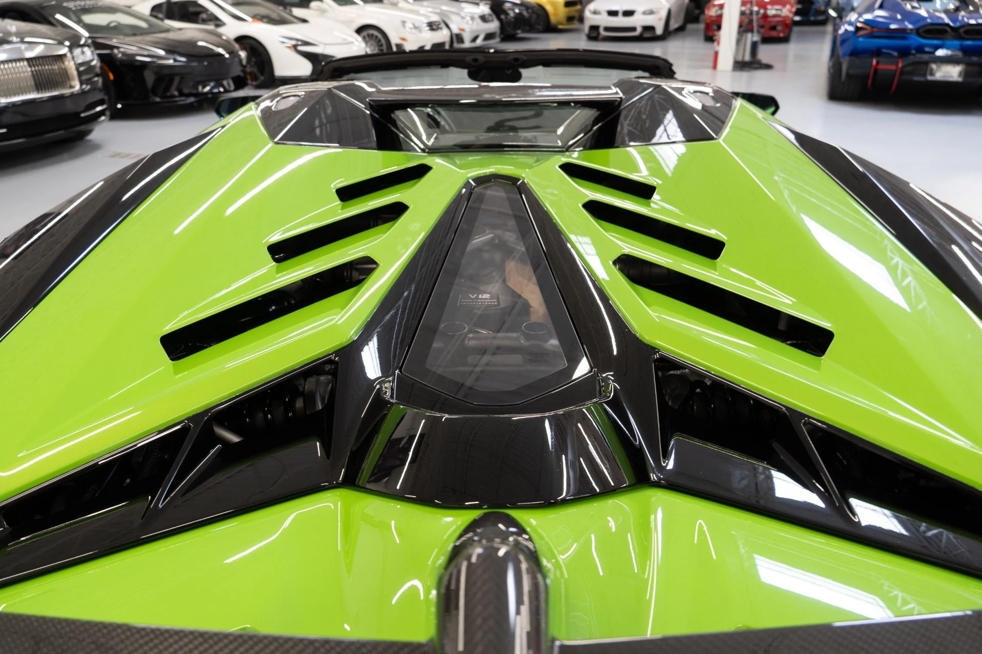 mph014_1029594427_Used_2021_Lamborghini_Aventador_LP_770_4_SVJ_1753475138_2a6a594f63