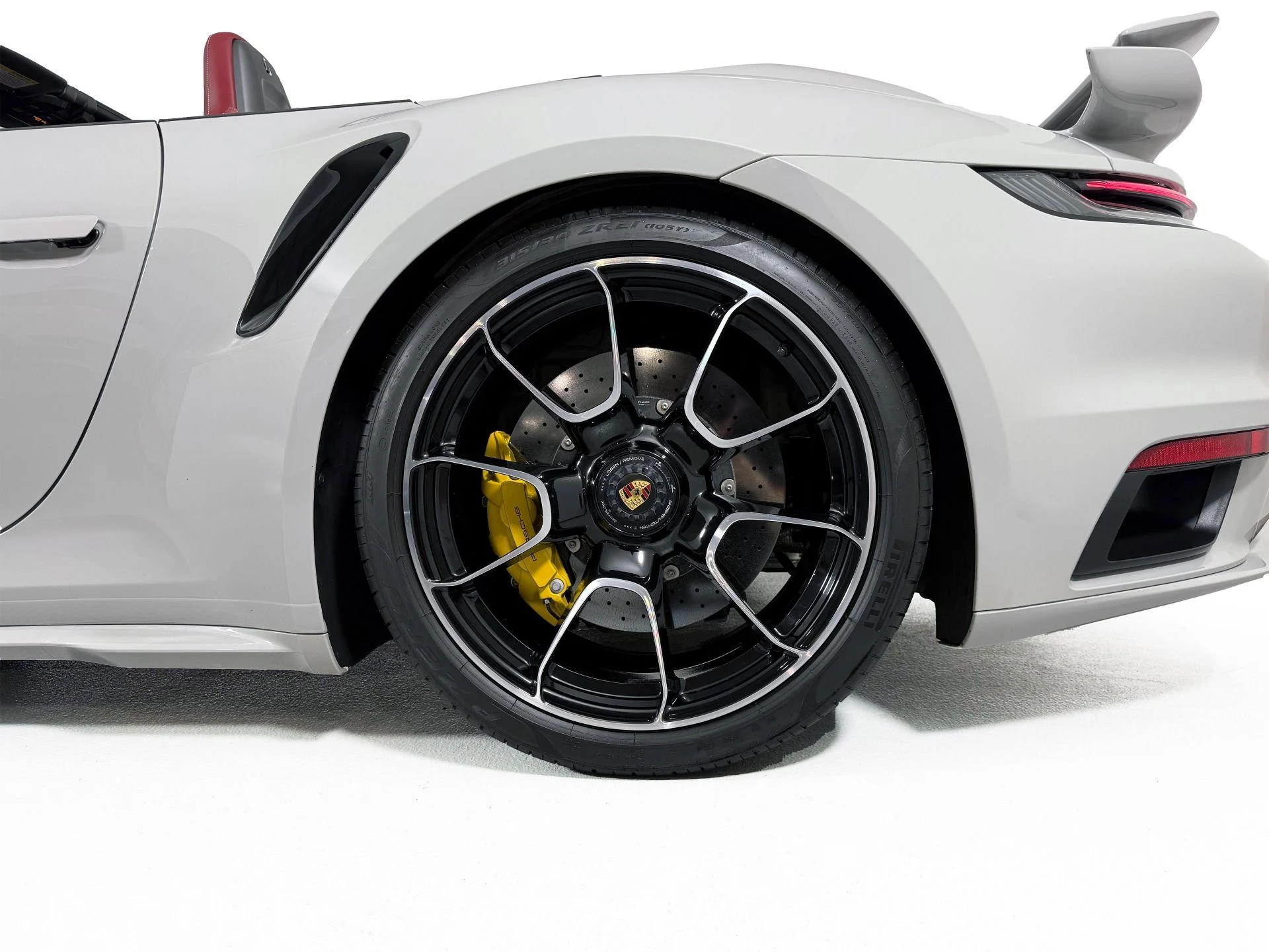 mph014_1030501675_Used_2025_Porsche_911_Turbo_S_1761053587_837b791dbd
