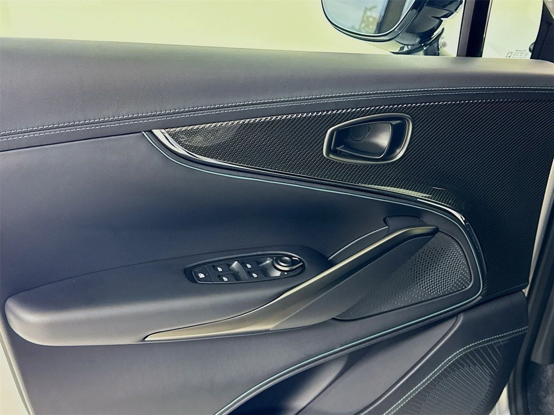 mph014_1038173145_87a0e0df6589971dbb38be007cdfa385x_0af7c0068c