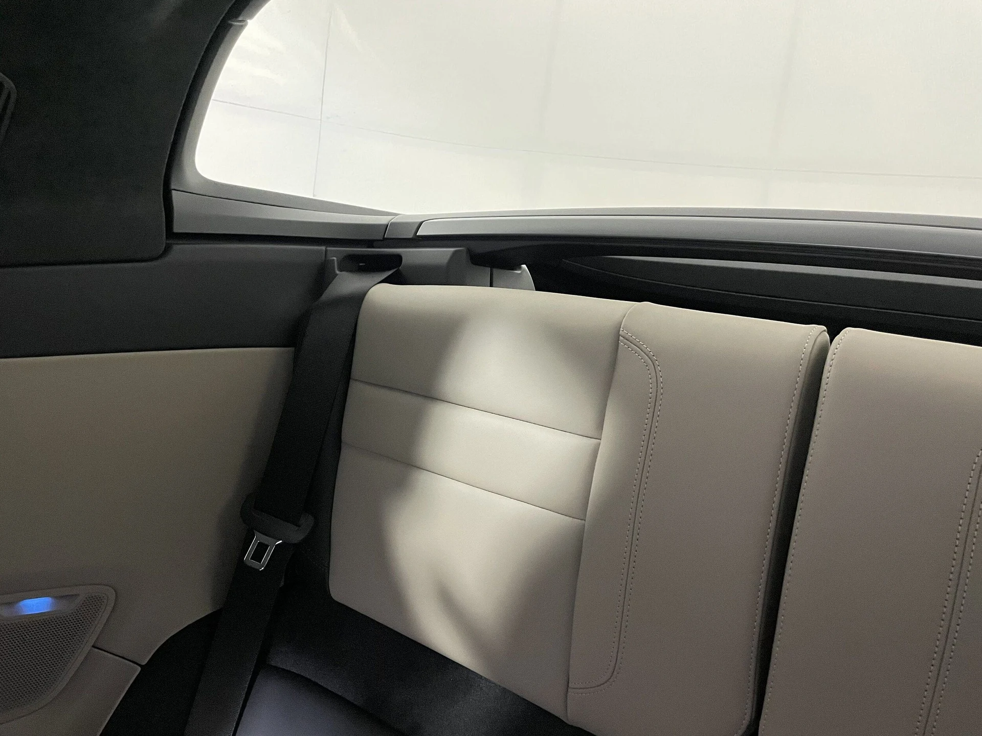 mph014_1040142394_fb12c9ea7e8f7103c980ef8e1c1222bex_d512ae6fd2