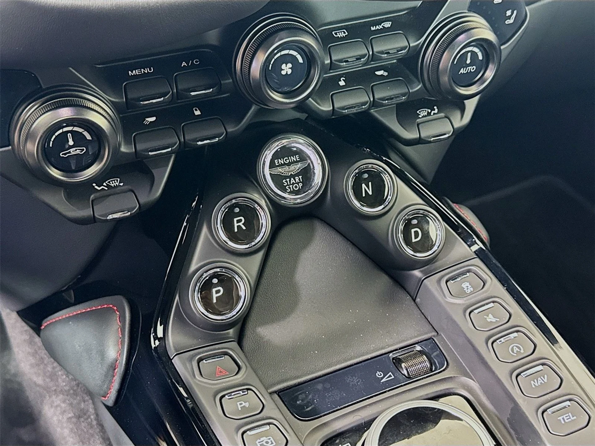 mph014_1041490941_02205c827415bd0ca2844623cdda2223x_57405d904b