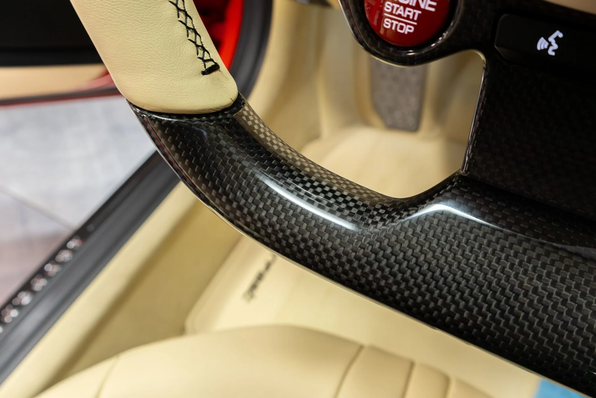 mph014_1042206891_Used_2018_Ferrari_812_Superfast_1763480061_37c9543ea8