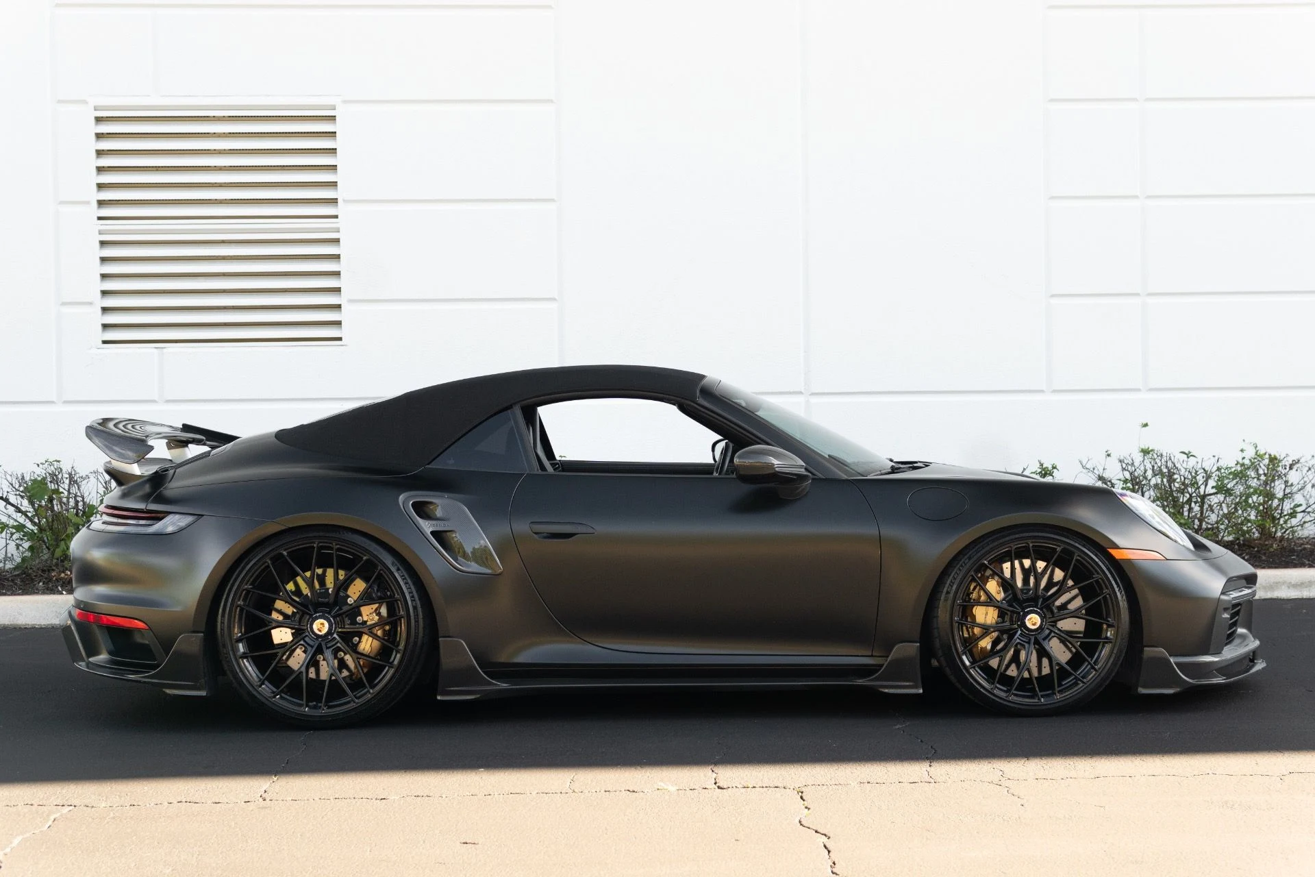 mph014_1046823095_Used_2021_Porsche_911_Turbo_S_Cabriolet_1770146418_595cc40feb