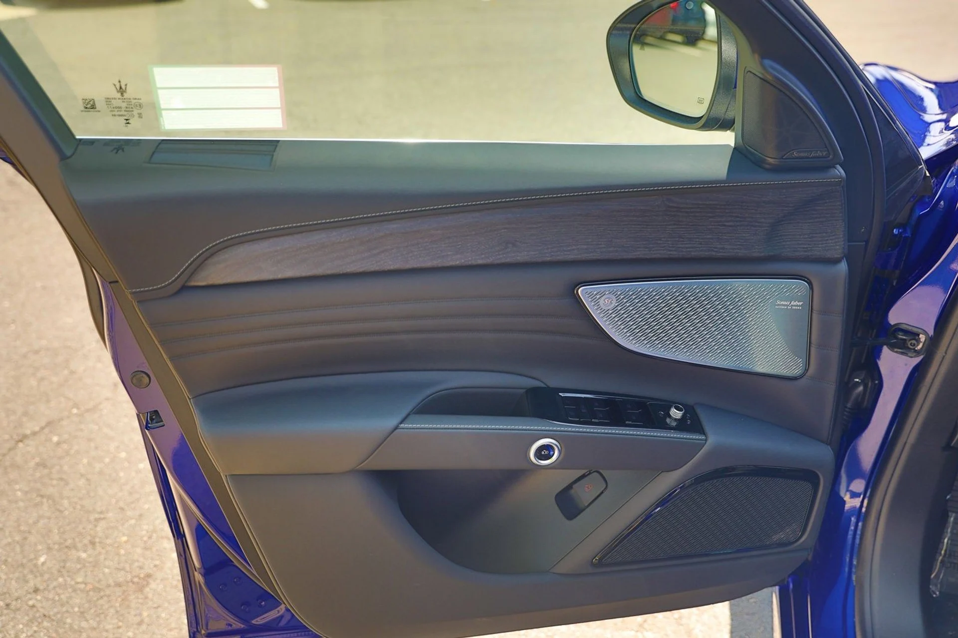 mph014_1054044373_c8cca2bc45a44941823cfe5cc82e665a_b16d1194b6