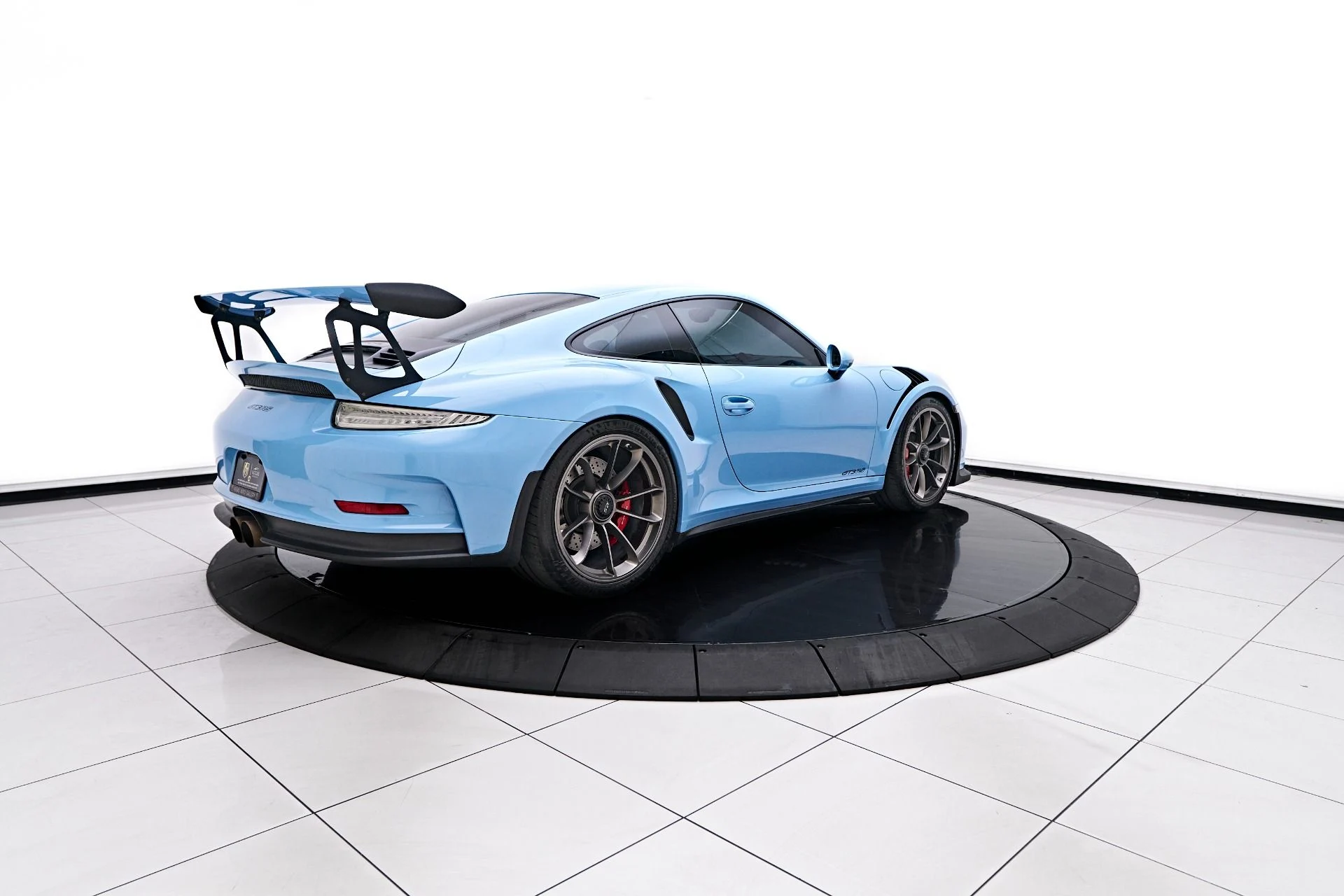 mph014_1058081039_Used_2016_Porsche_911_GT_3_RS_1755310000_29e7a0e180