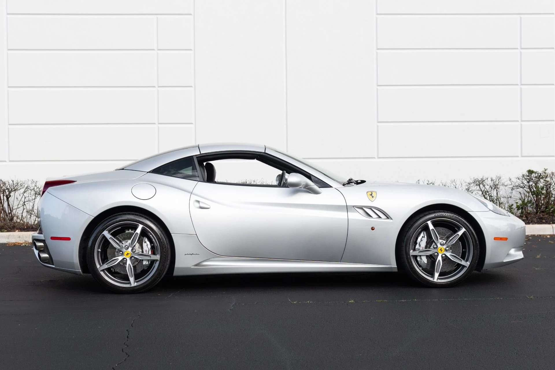 mph014_1063200587_Used_2014_Ferrari_California_1774924910_d0be9e5717