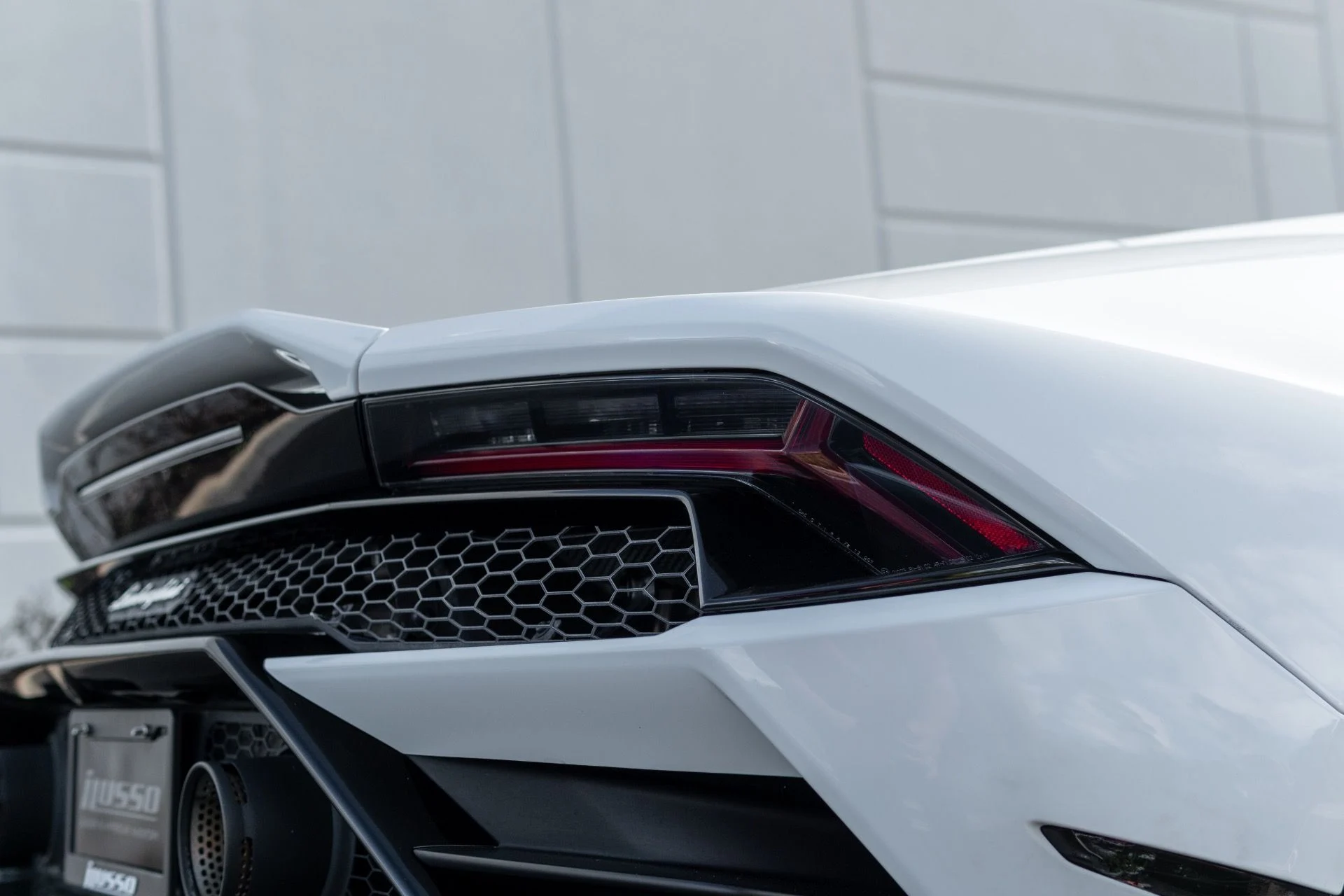 mph014_1068435138_Used_2021_Lamborghini_Huracan_EVO_Spyder_1766013013_e7859c6b96