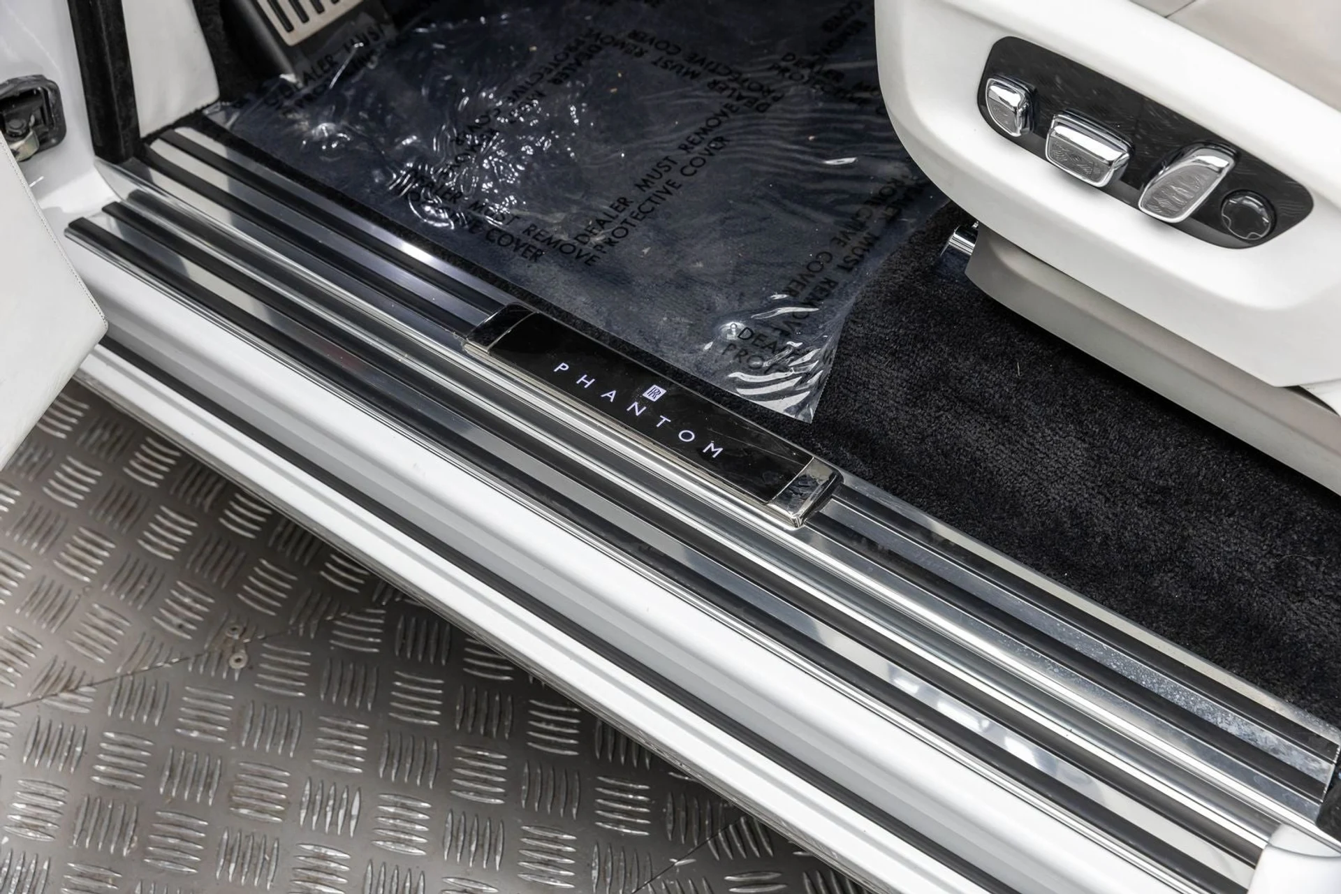 mph014_1070559702_15_eee6c71687