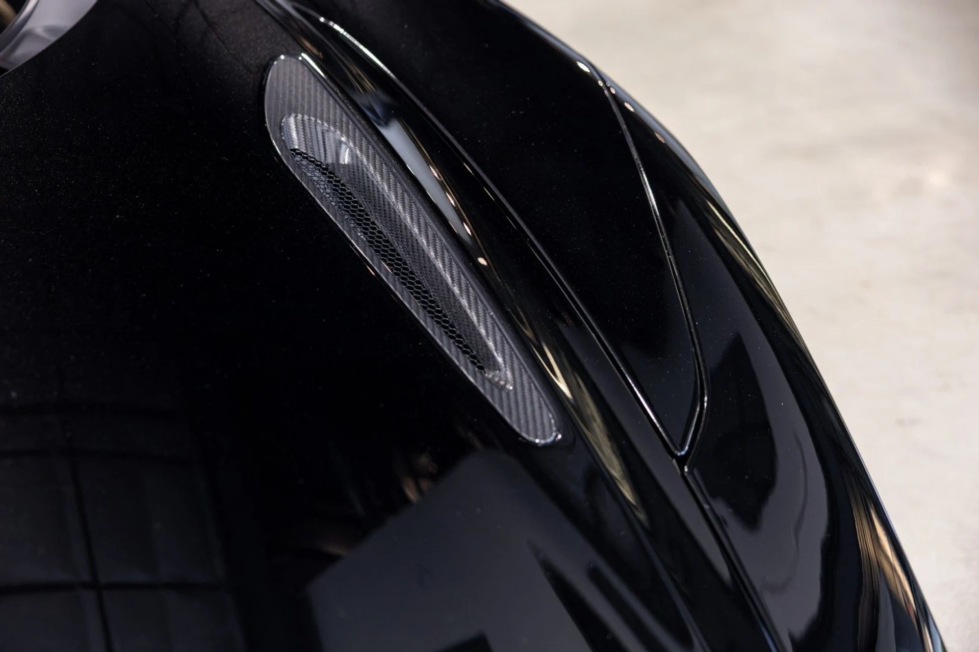 mph014_1073495909_UQ_cea49a2013