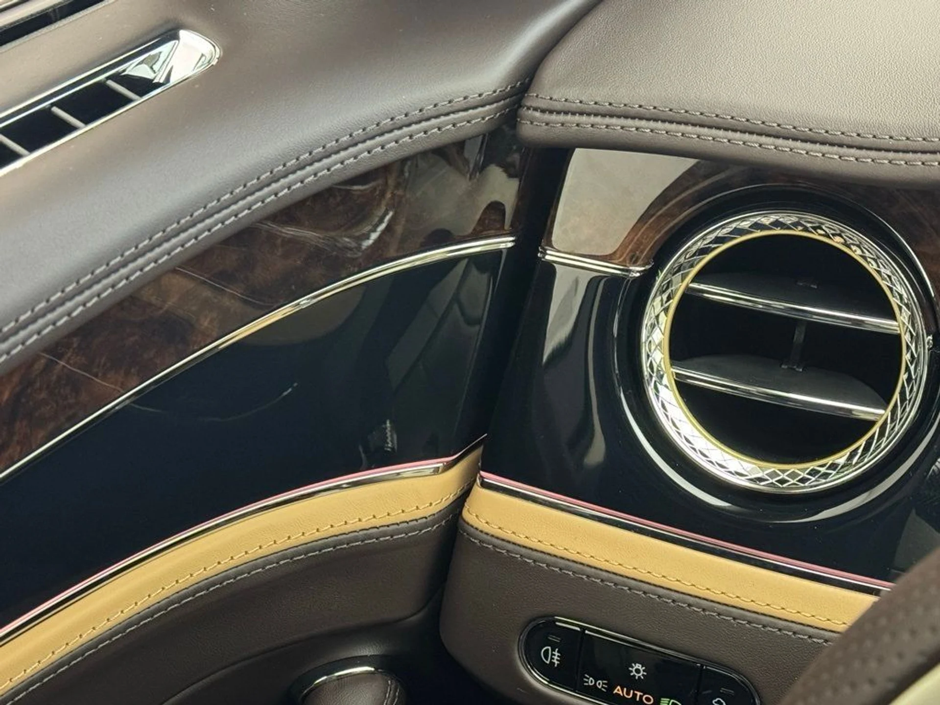 mph014_1073864252_2yd7l8f8n0i4vk570ow9ui7428kp_836e944f88