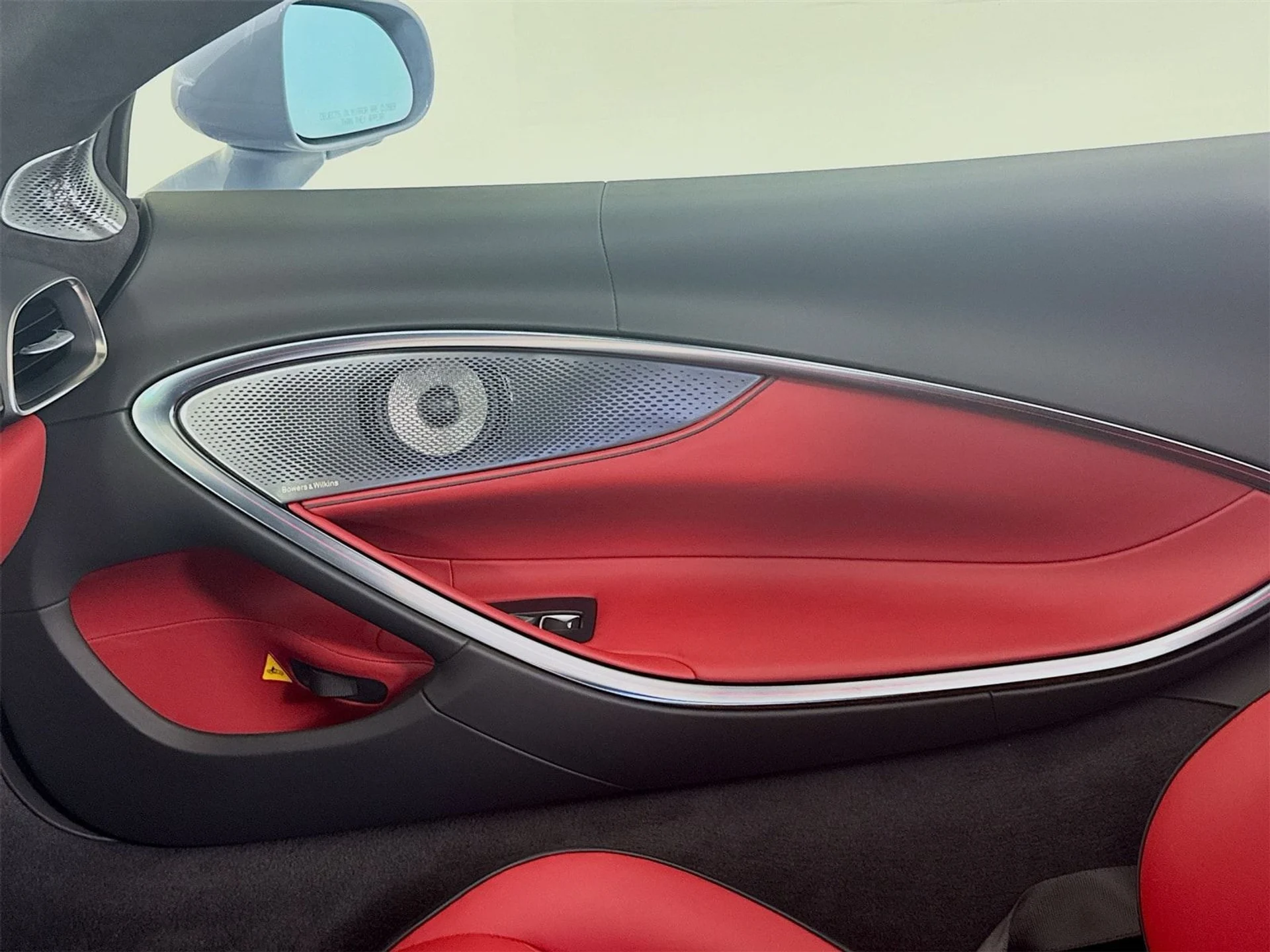 mph014_1076904463_ec0d205b7a41d950a676b5782d7f46a7x_97c70d99b8