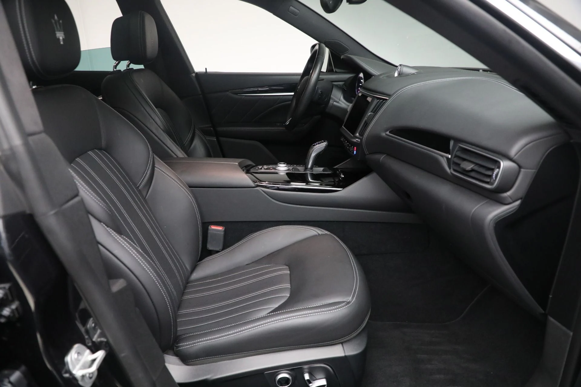 mph014_1080624844_Used_2022_Maserati_Levante_GT_1762792988_29c76e720d