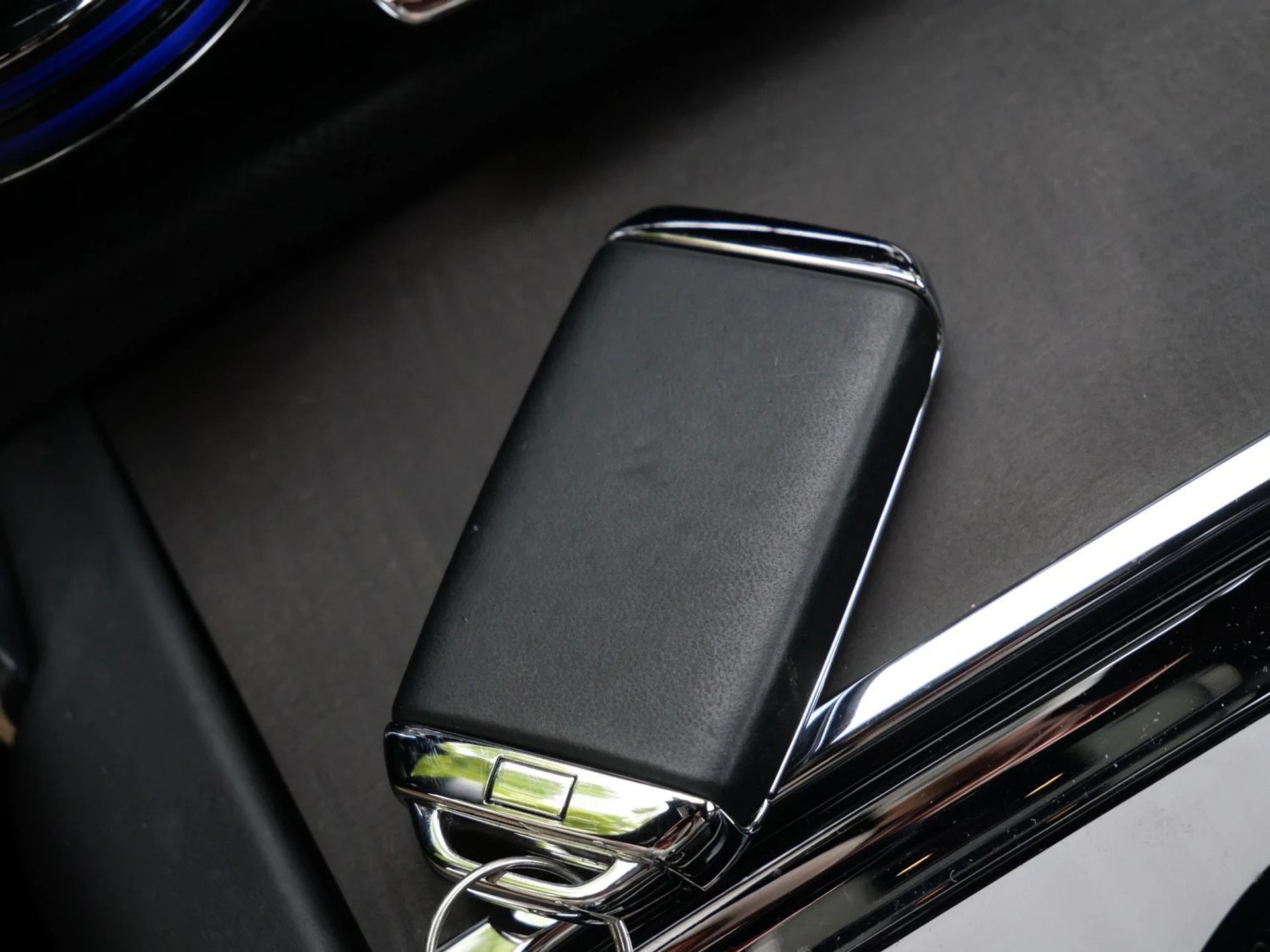 mph014_1080739867_5a9058fee6a9042838768f20e29ef822x_3137fcbd9e